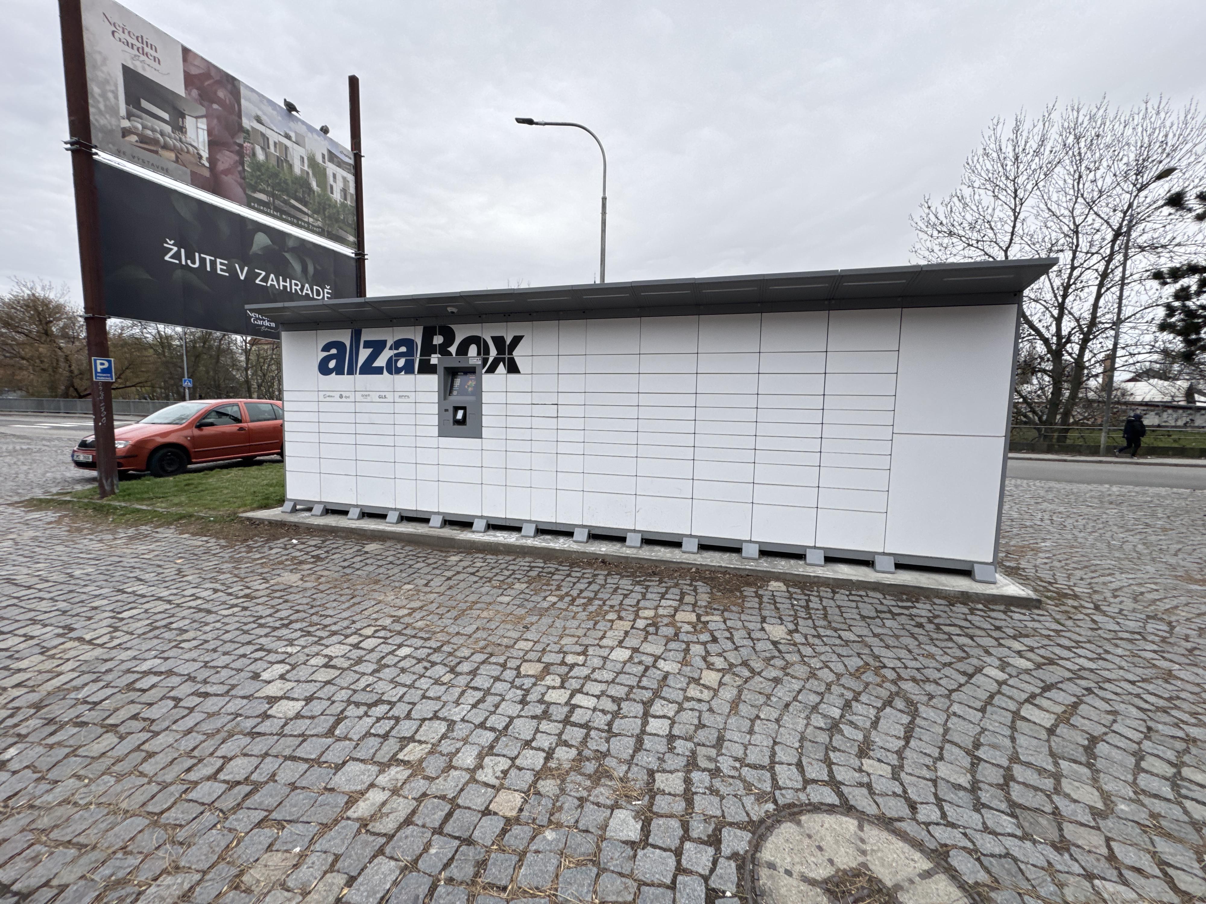 AlzaBox foto 2