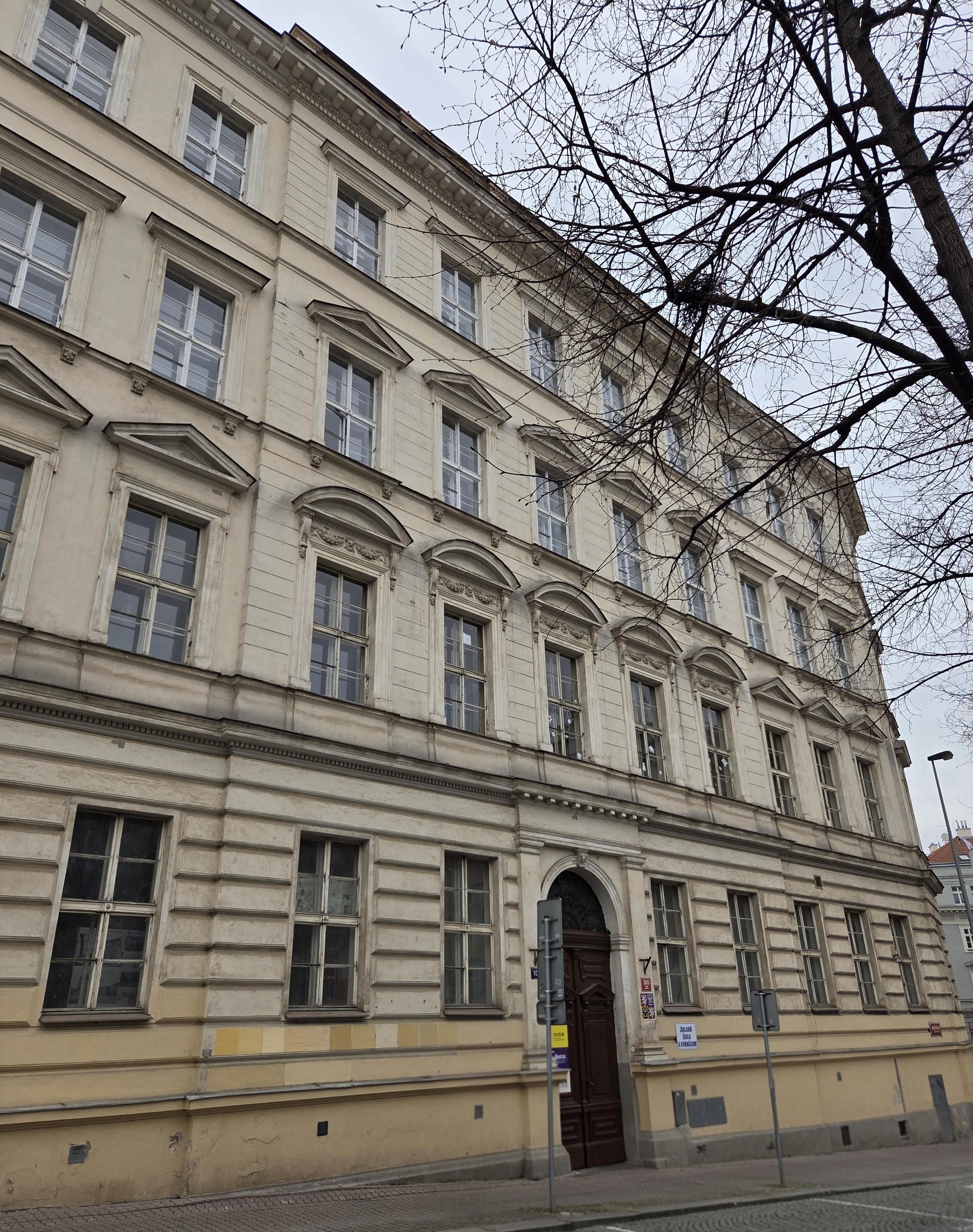 Gymnázium Minehava foto 2