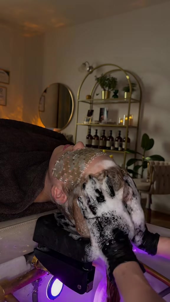 Divine Care by Nel foto 2 (náhled videa)