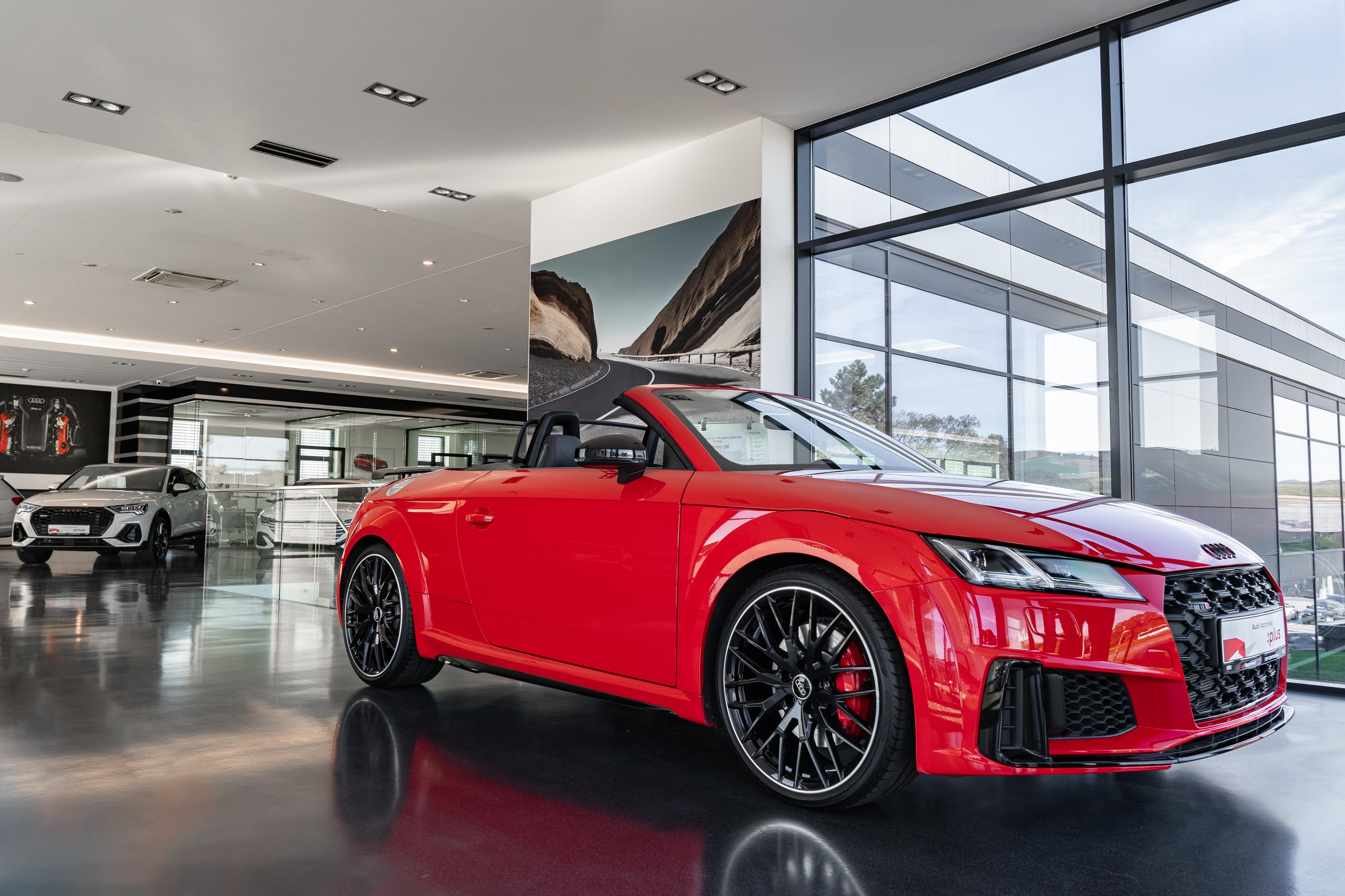 TOP CENTRUM car Das Welt Auto - Kyjov