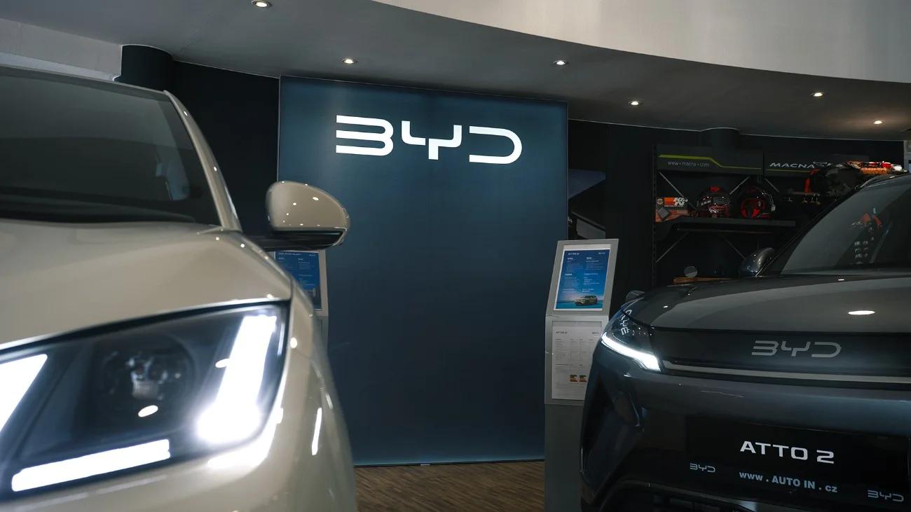 BYD AUTO IN foto 2