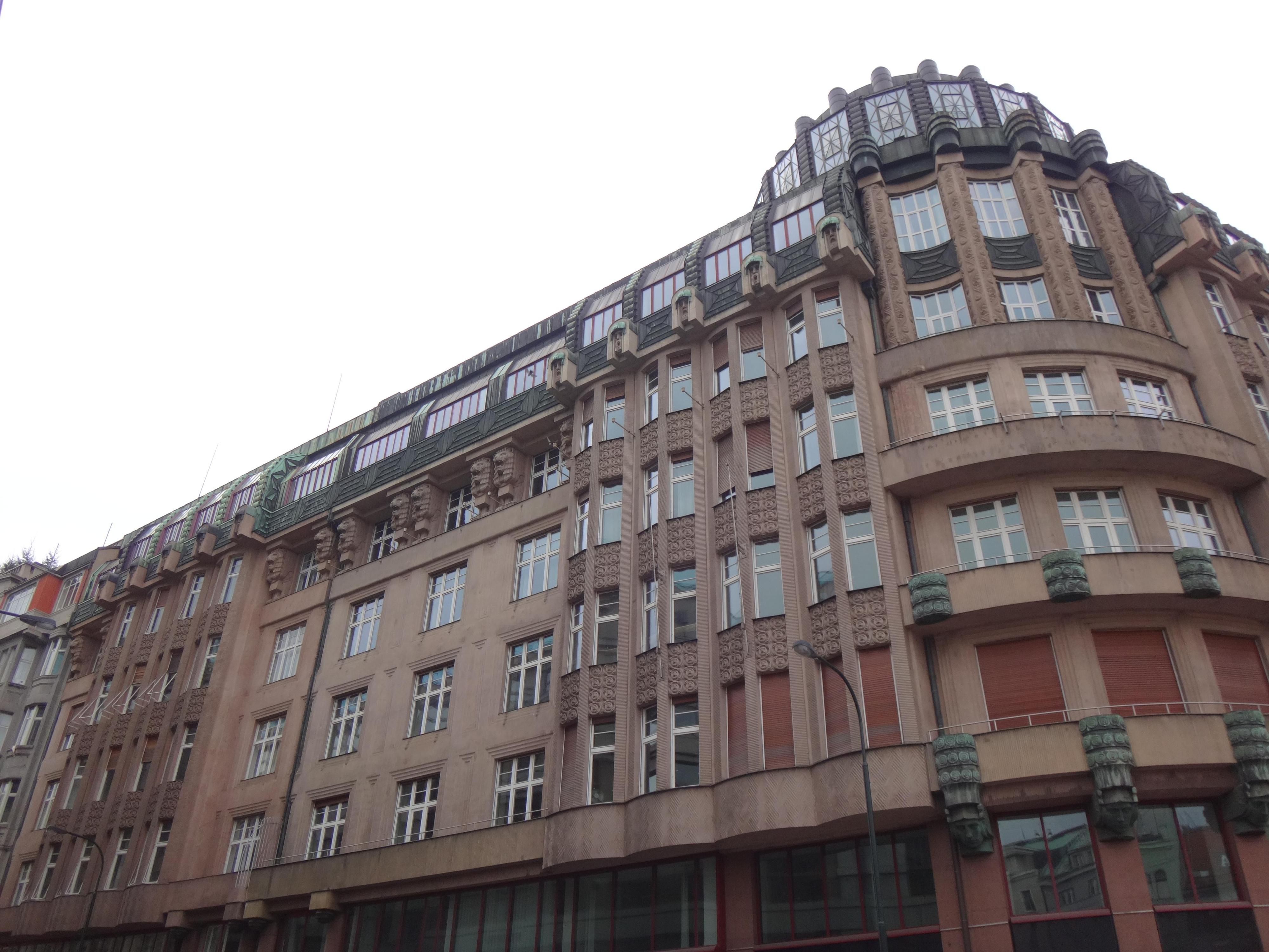 PALÁC ROKOKO, s.r.o. foto 2