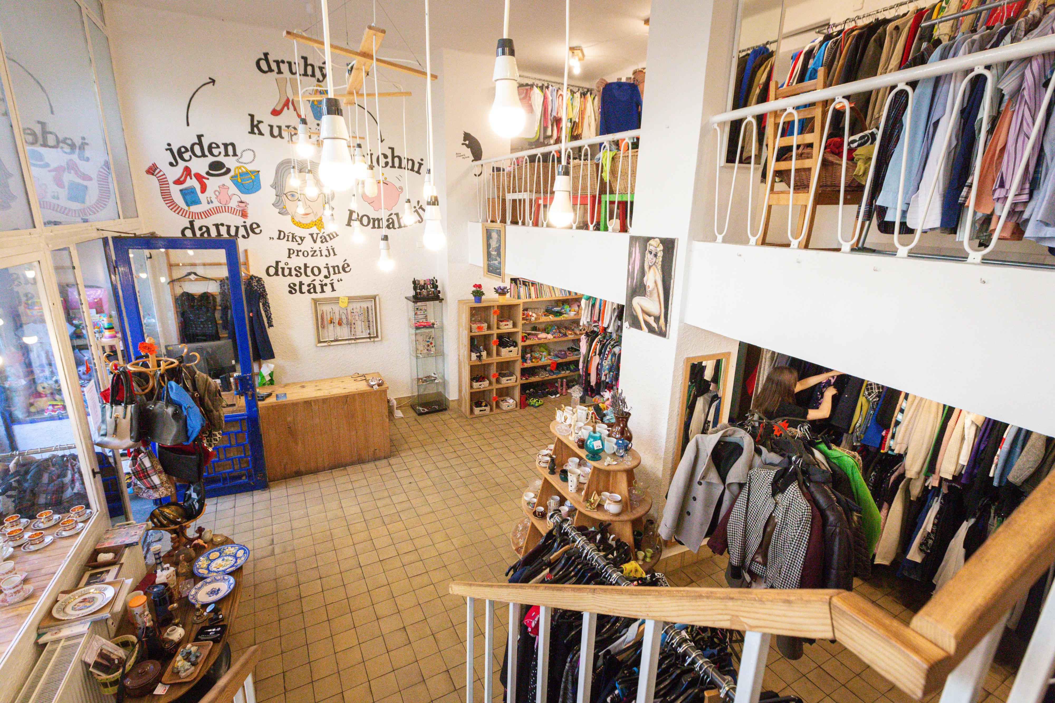 Dobročinný obchod Sue Ryder foto 2