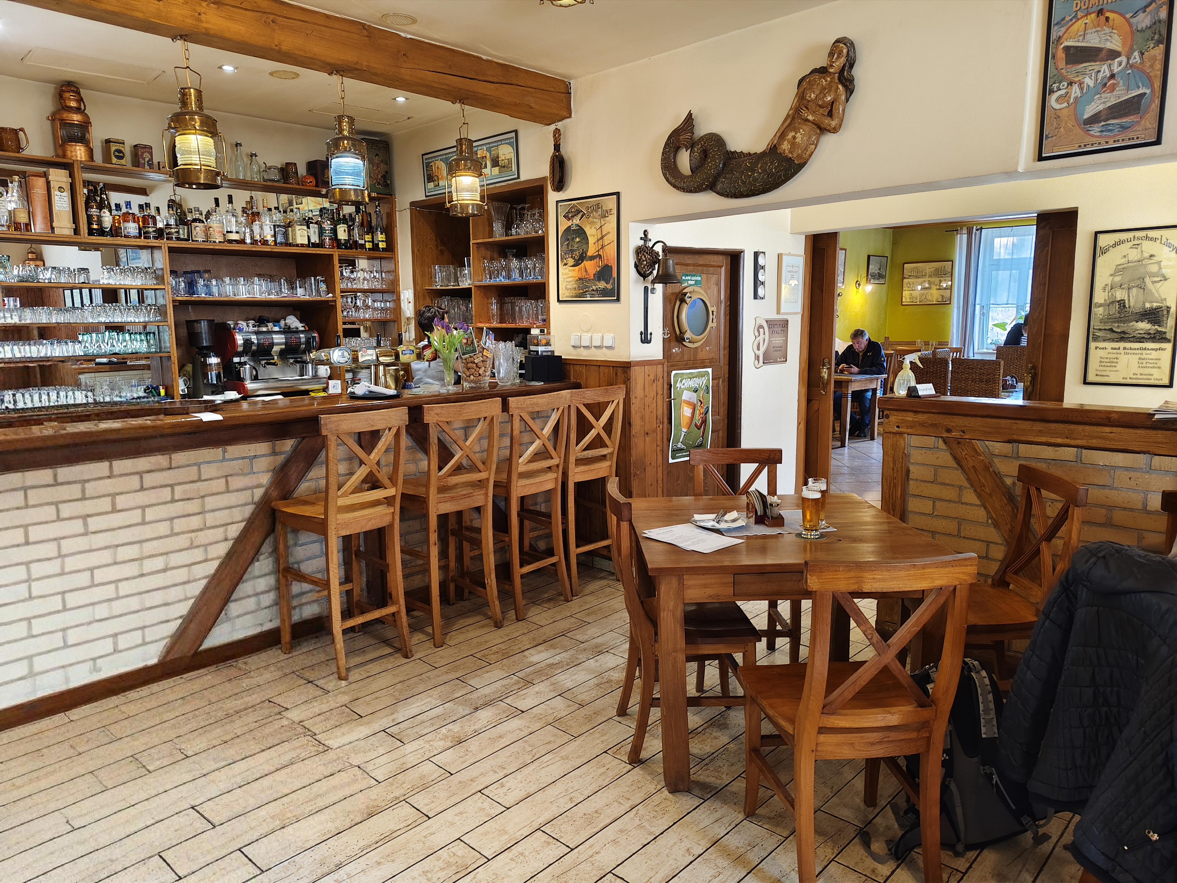 Restaurace U Přístavu foto 4