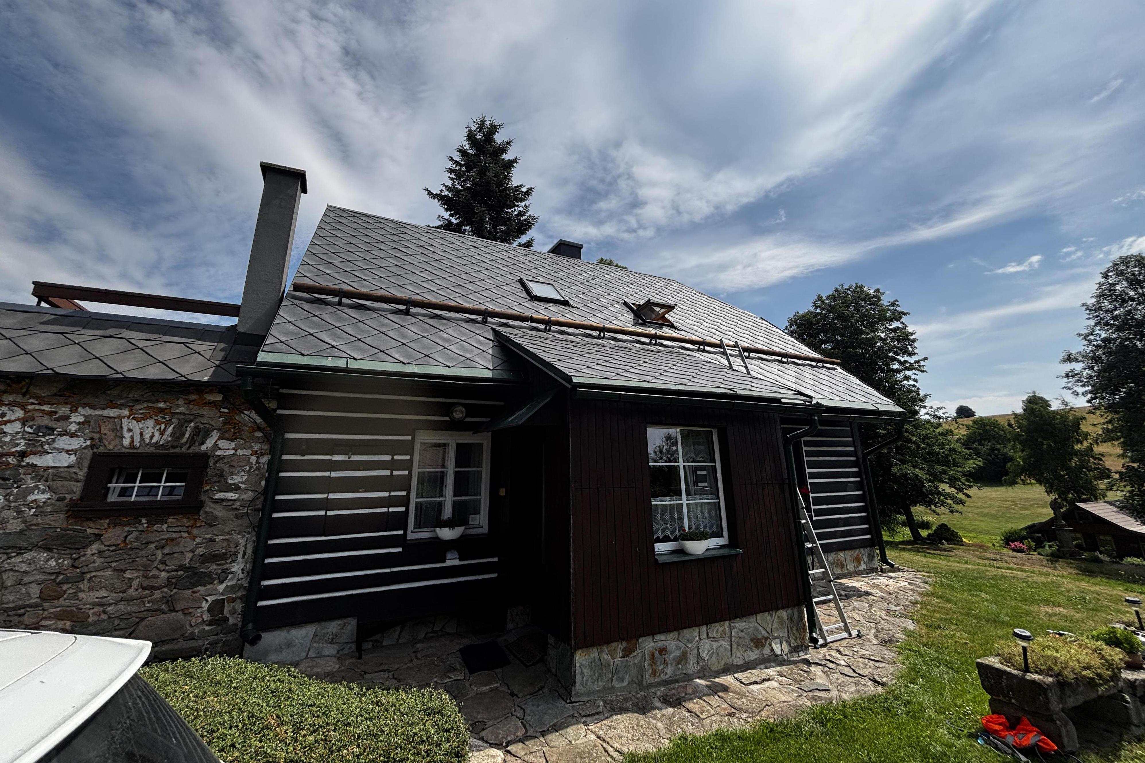 Střechy, pergoly a půdní vestavby Záměl