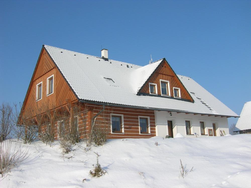 Chaloupka na vršku foto 3