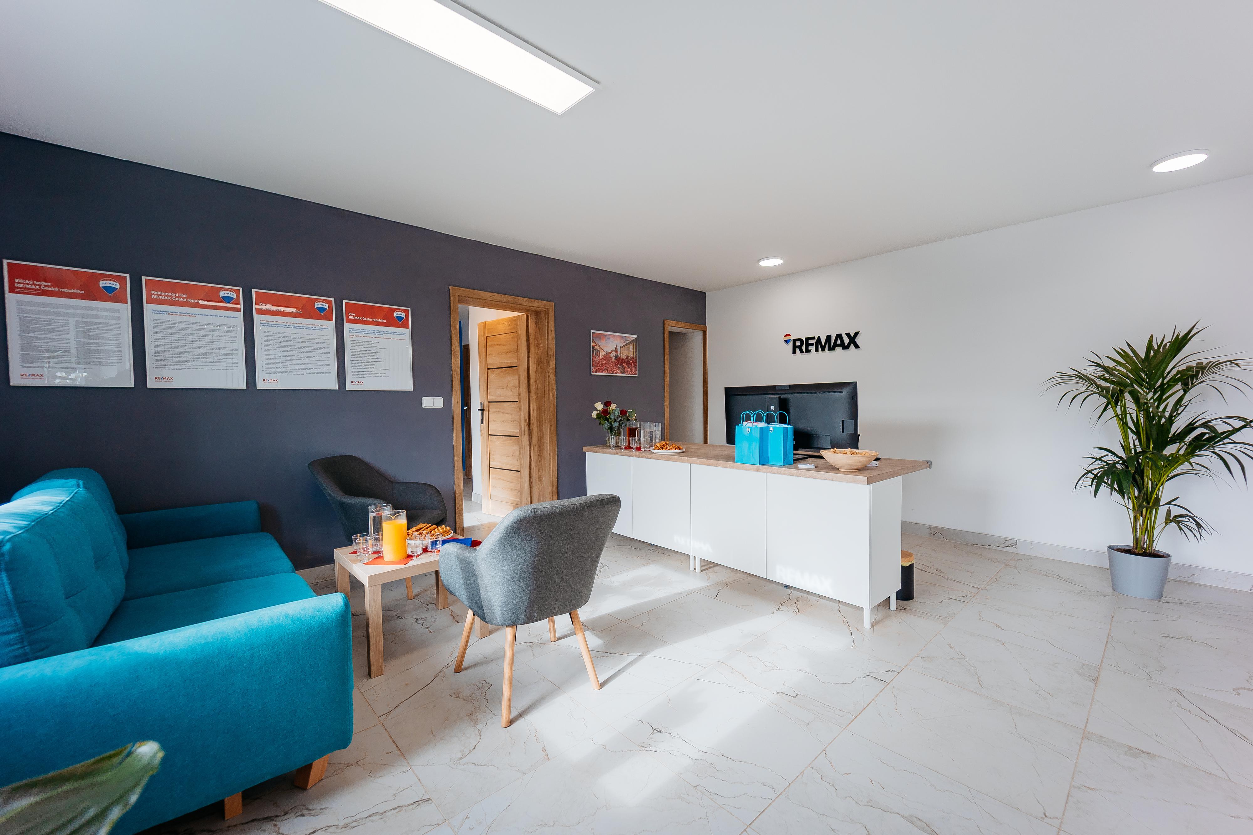REMAX SEN foto 2