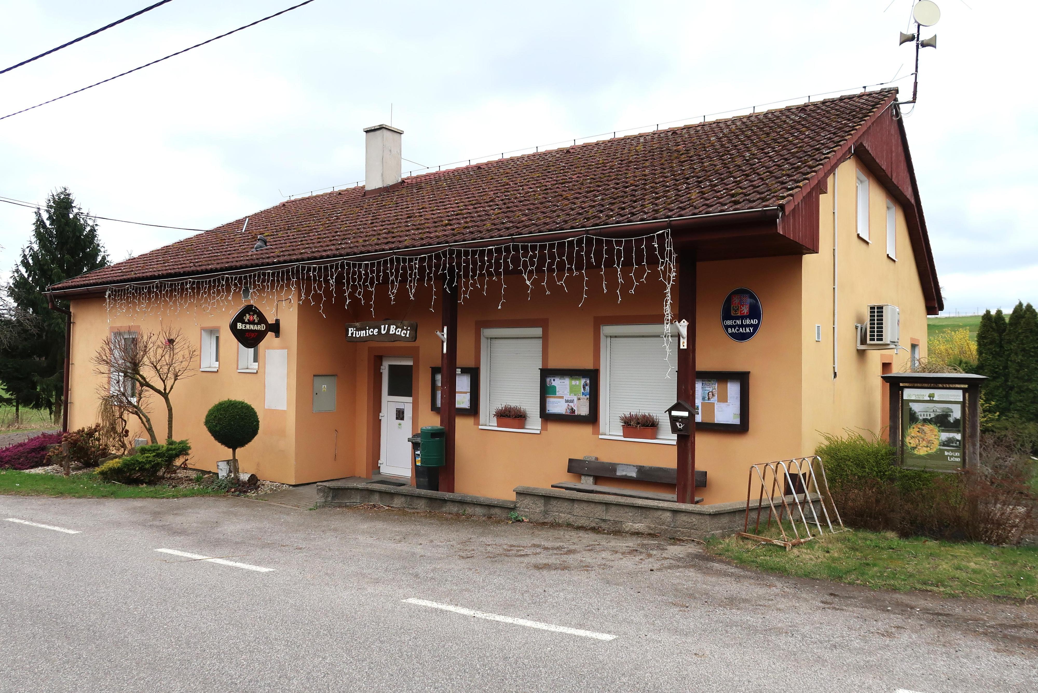 Bačalky - obecní úřad foto 2