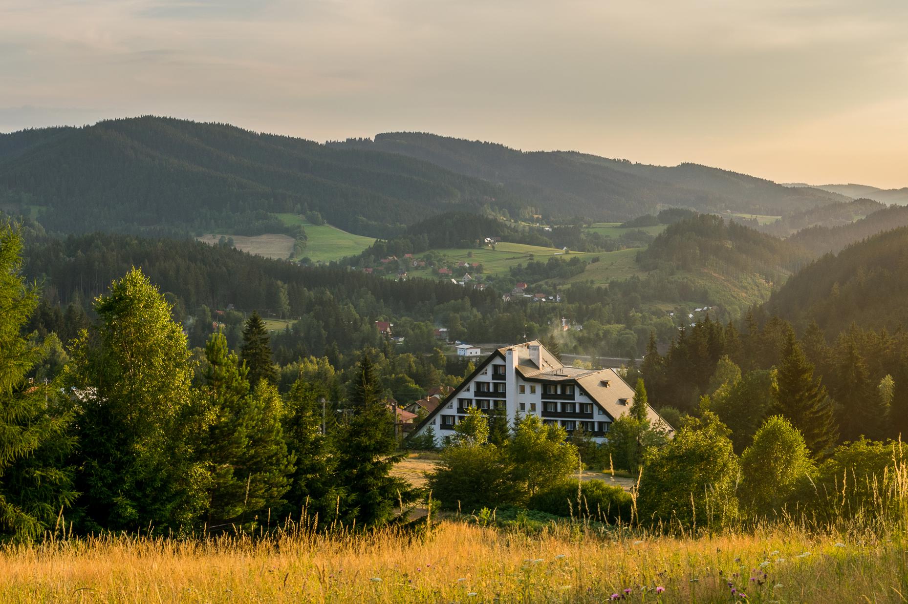 Pobyty pro hosty 55+ v Beskydech se vším všudy