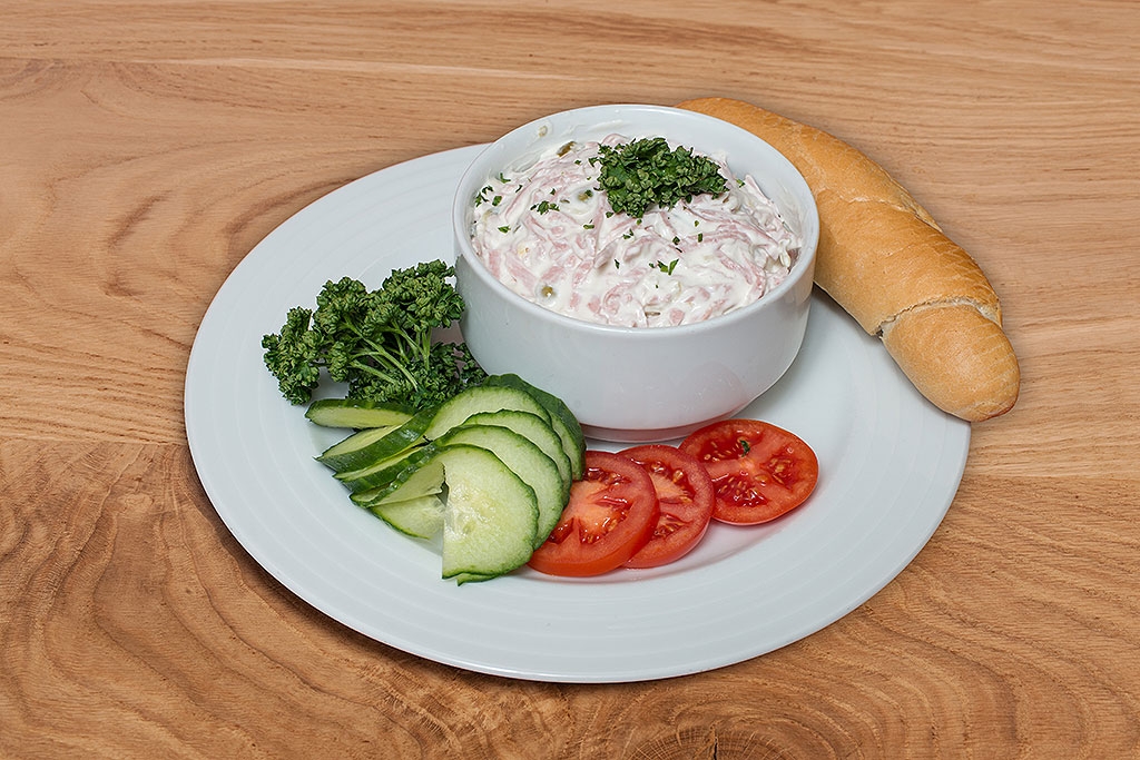 Vlašský salát - poctivá klasika z našeho řeznictví