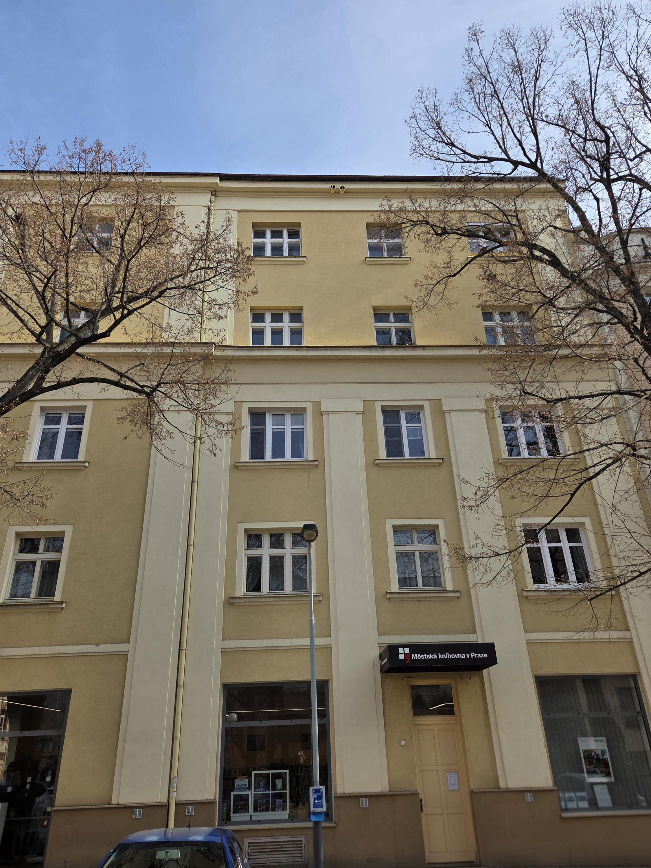 Městská knihovna v Praze - Vysočany foto 4