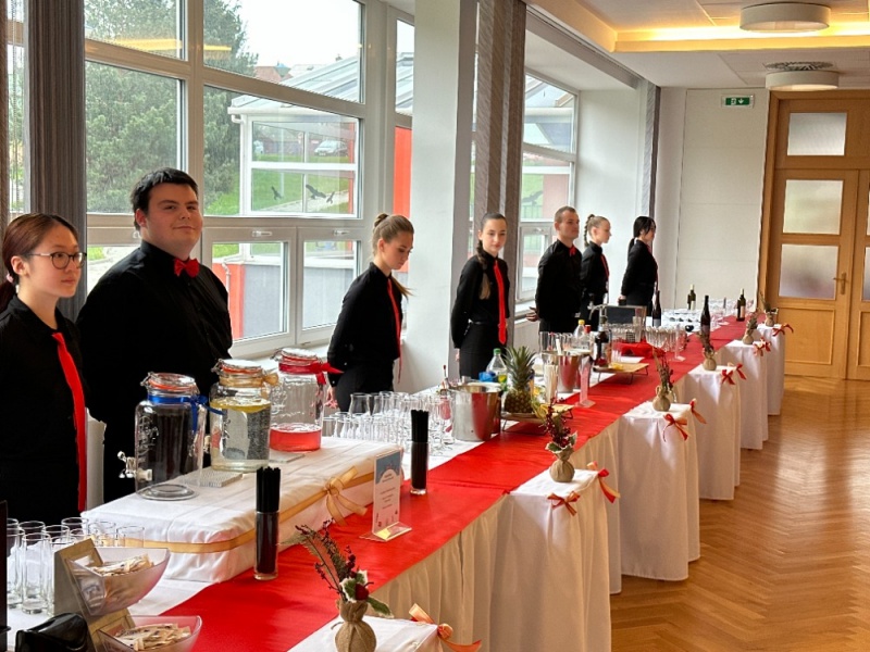 Střední škola podnikání a gastronomie foto 2