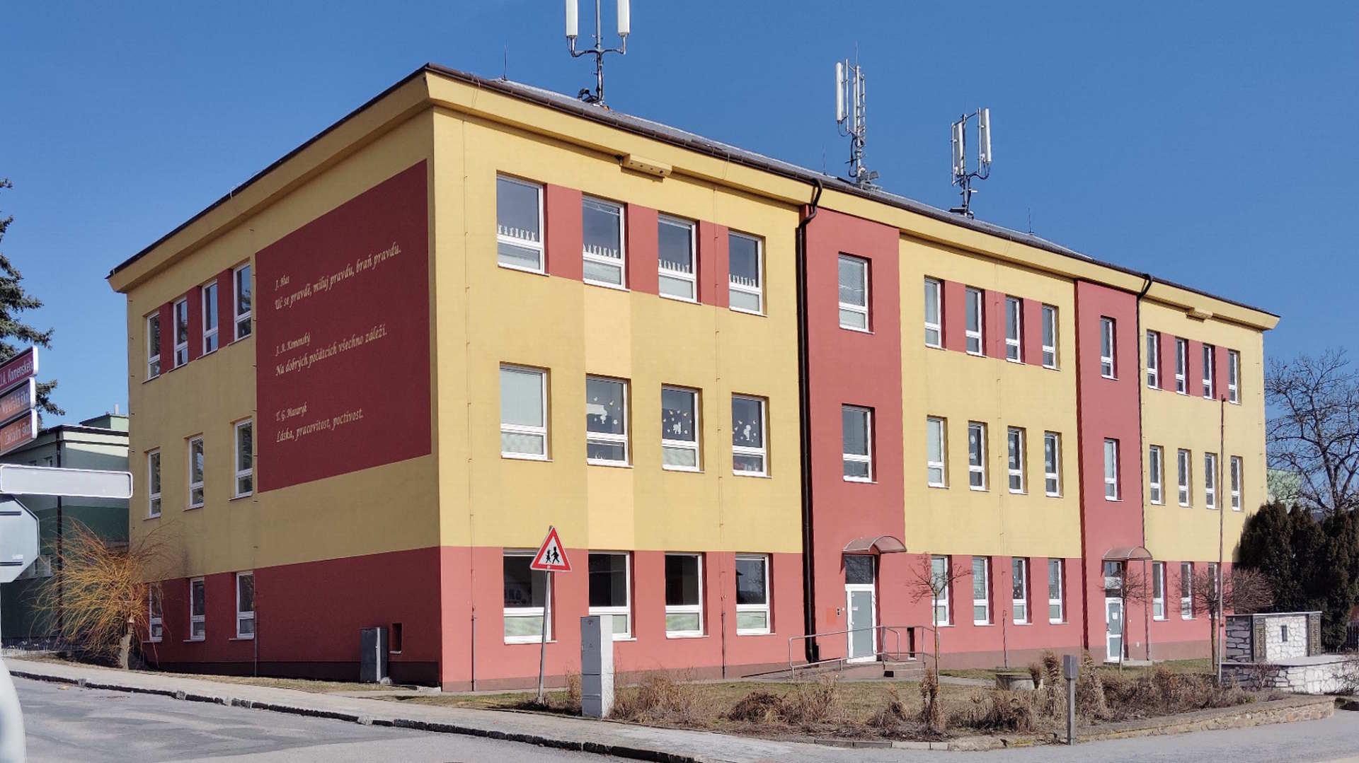 Základní škola Okříšky, příspěvková organizace foto 4