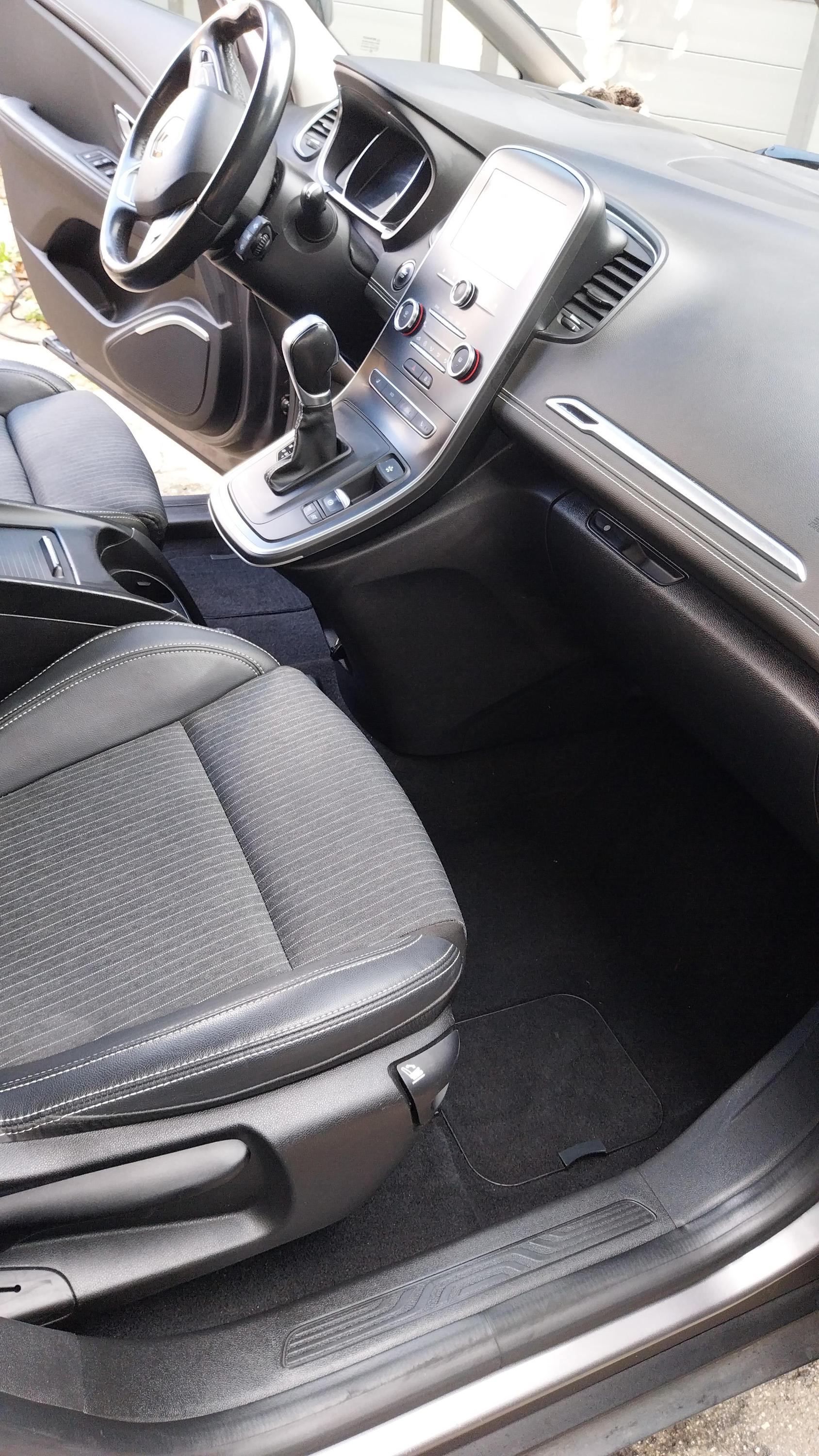 Čištění automobilů a koberců Marek Schlixbier foto 2
