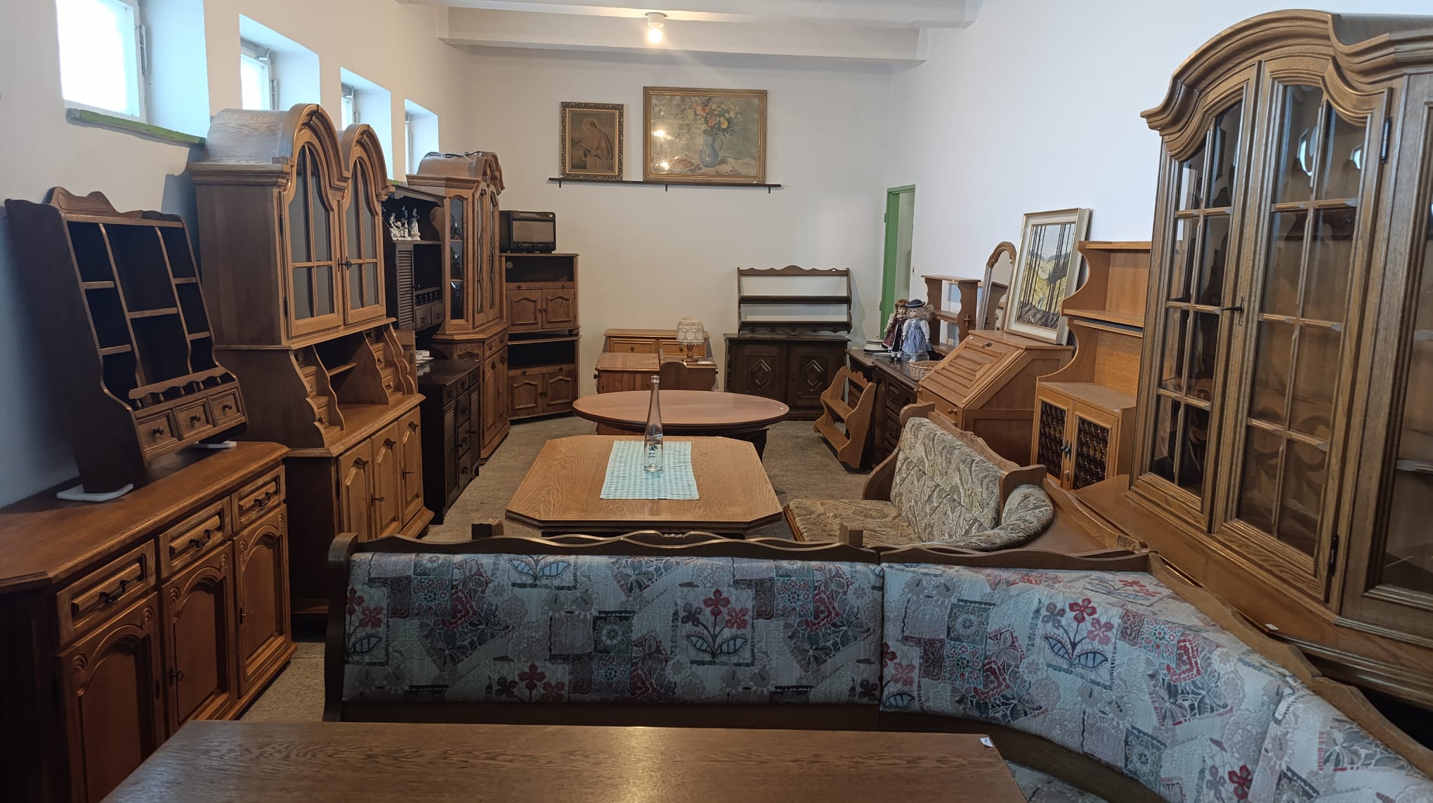 Nábytek s příběhem foto 2