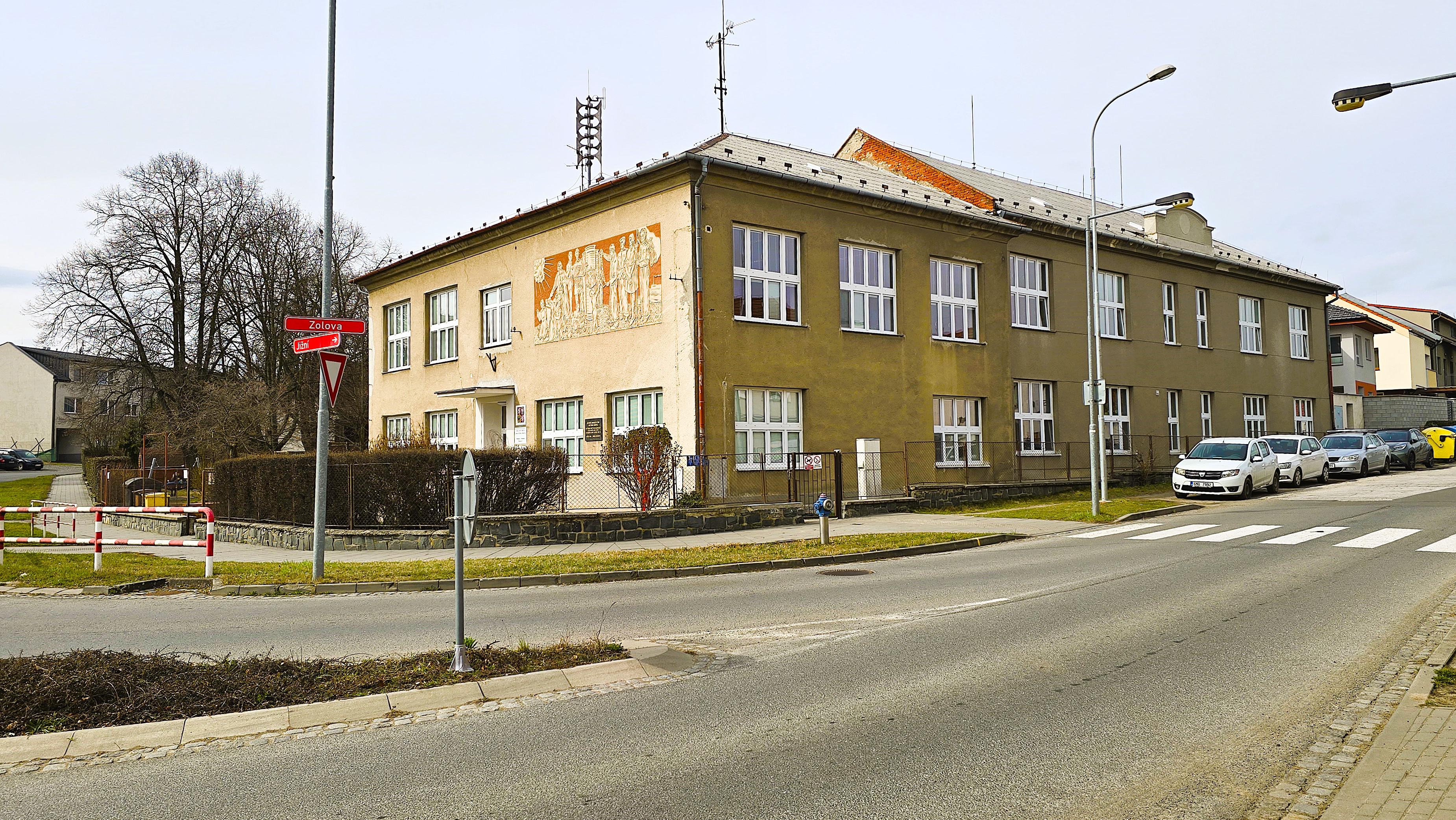 ZŠ a MŠ Olomouc, Zolova foto 6