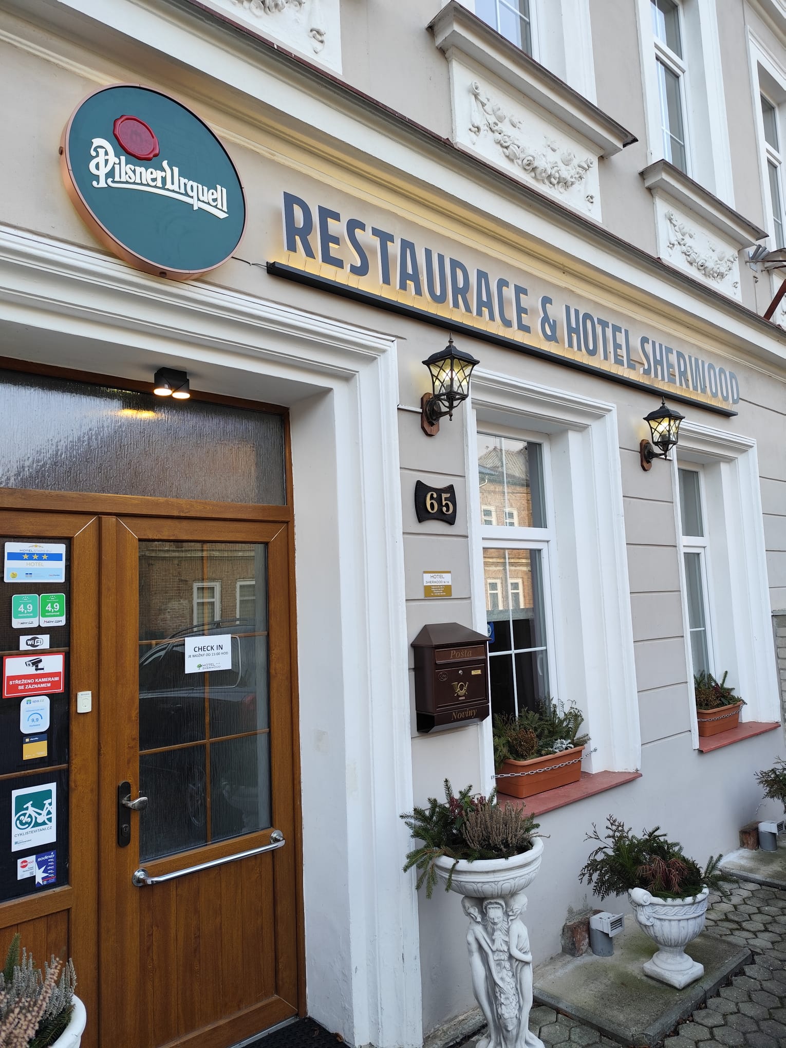 RESTAURACE A PIZZERIE SHERWOOD foto 2