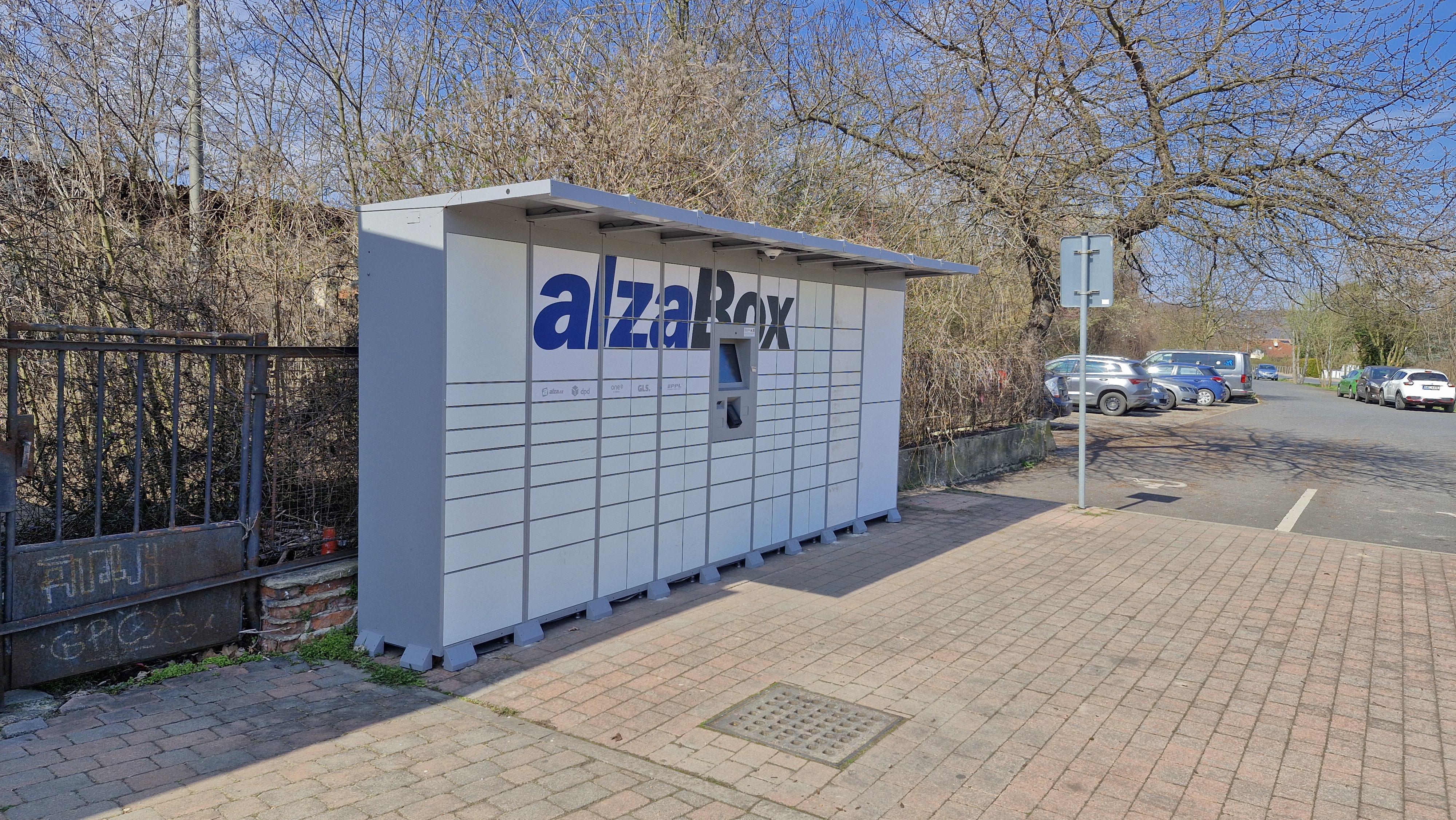 AlzaBox