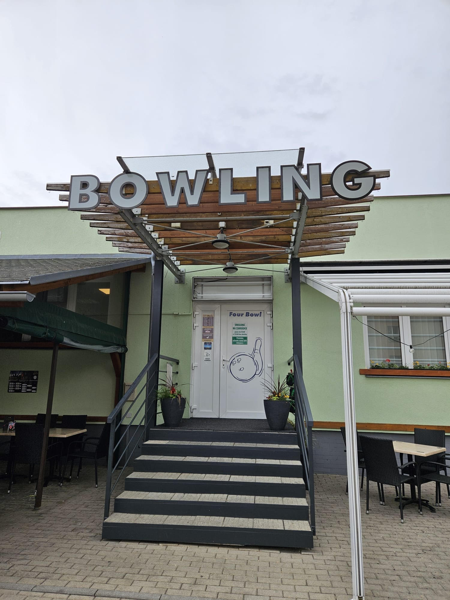 Bowling Four-Bowl Ostrov foto 1