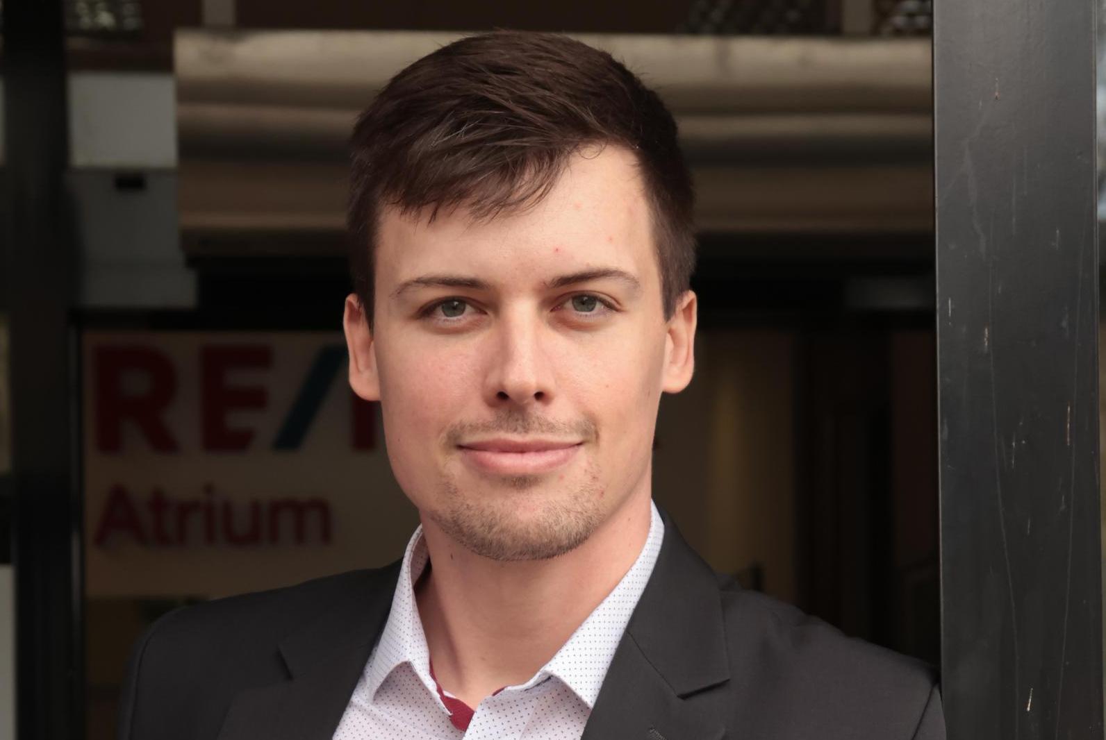 Ing. Petr Škola - realitní makléř Re/Max foto 1