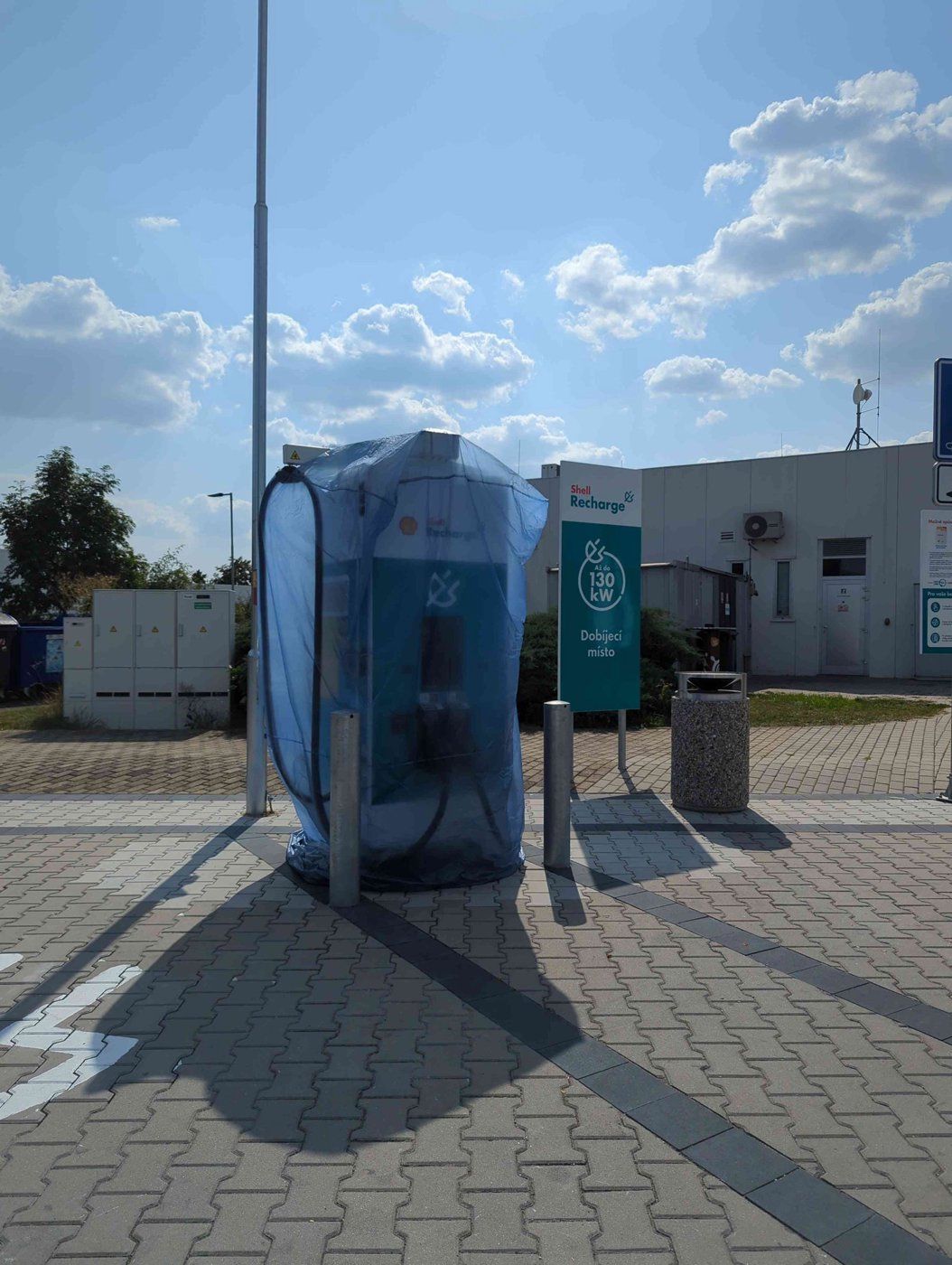 Shell Recharge - D5 Rokycany foto 2