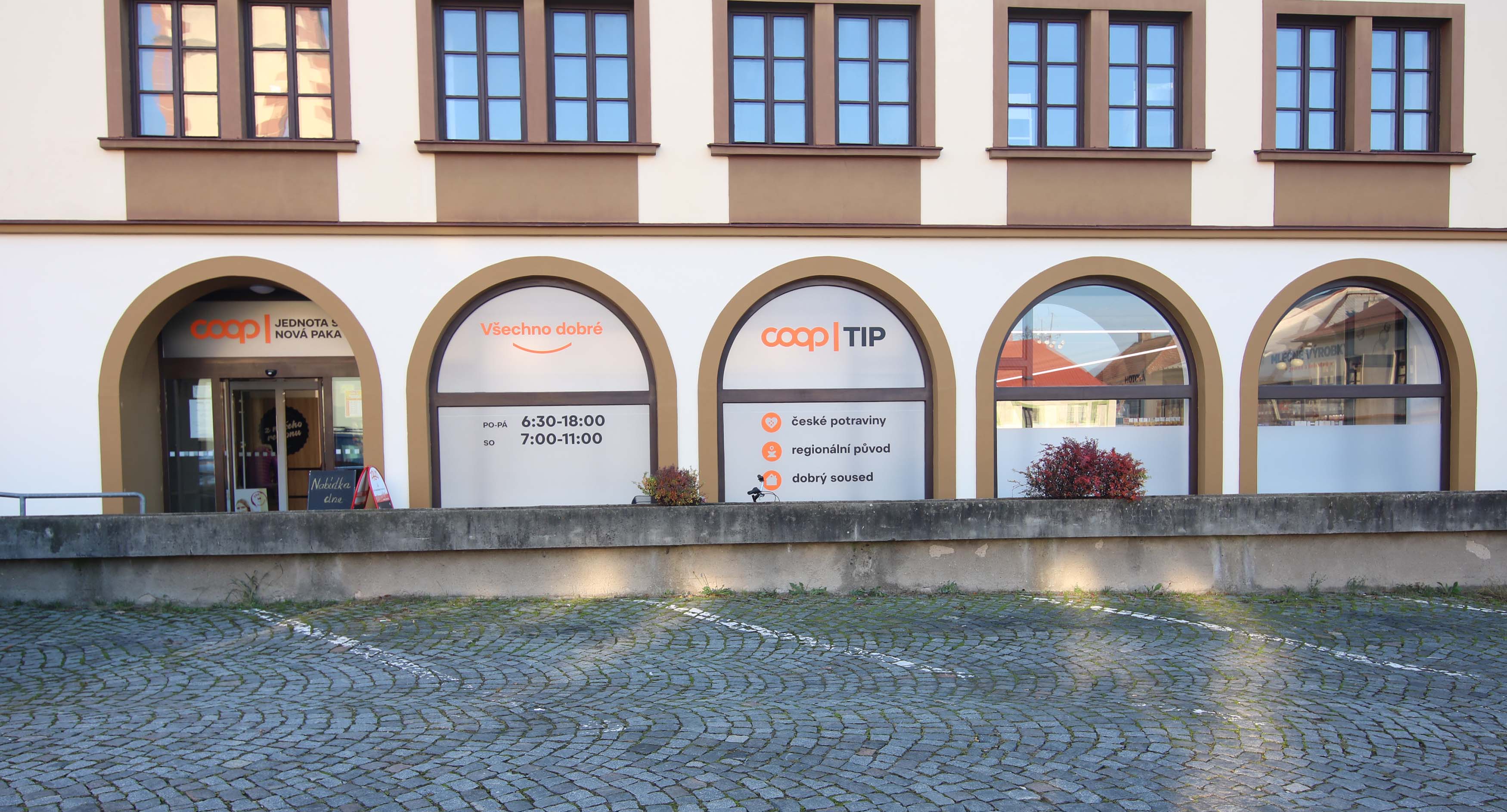 Jednota, spotřební družstvo Nová Paka - COOP foto 2