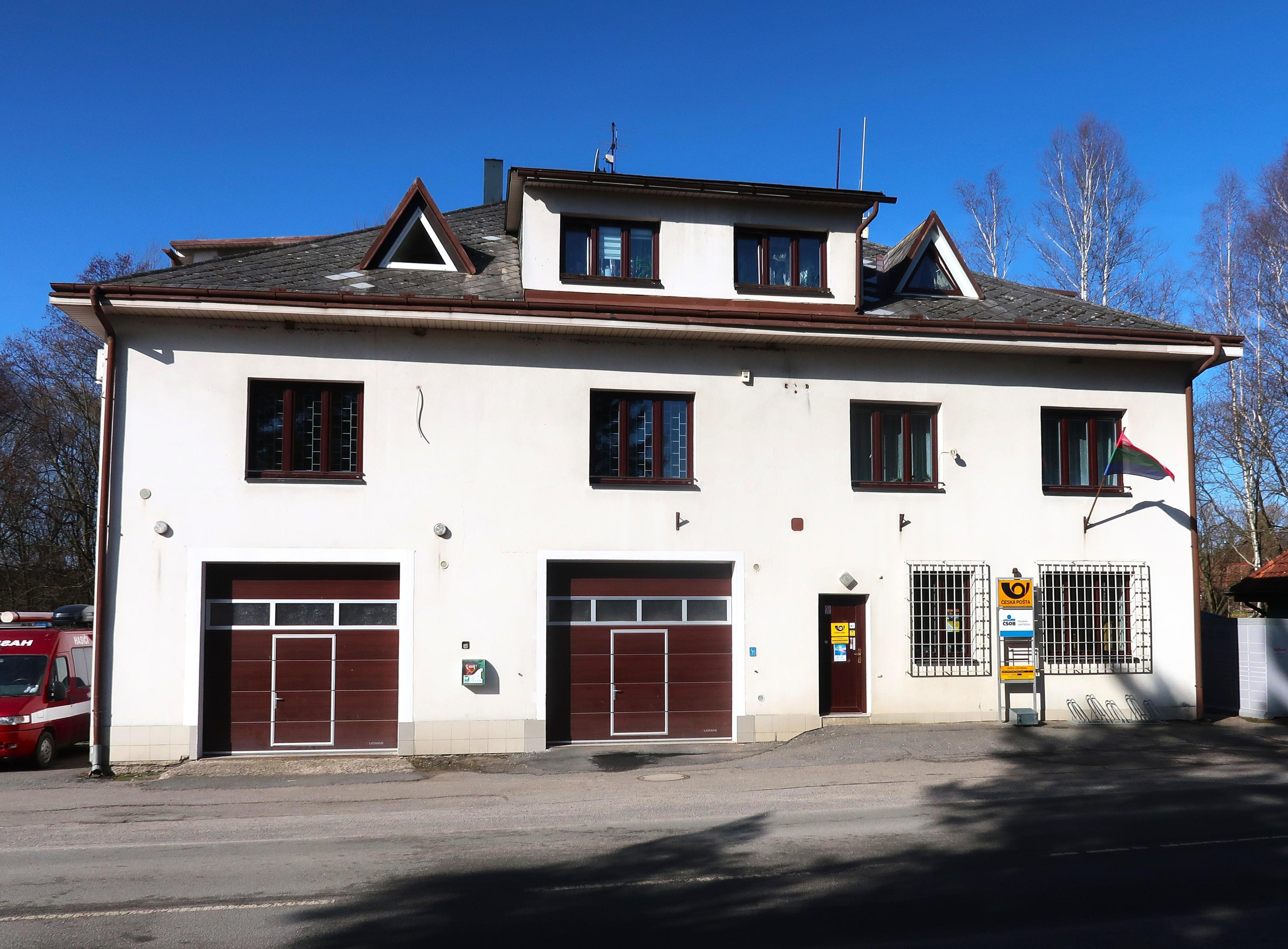 Kameničky - obecní úřad foto 3