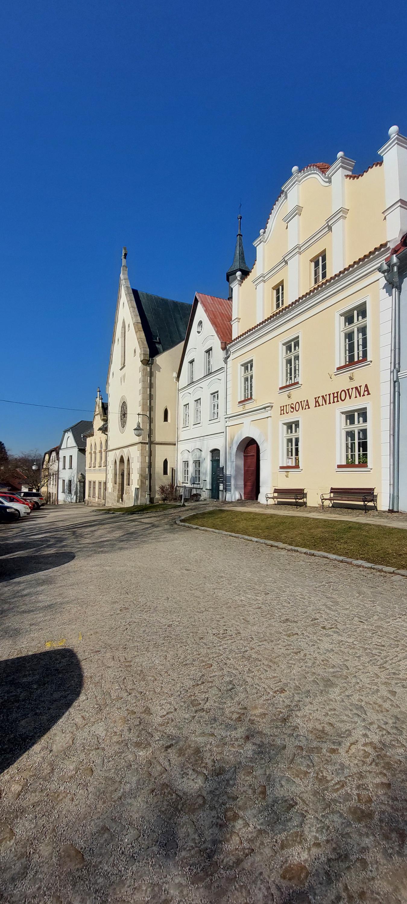 Husova knihovna Polná foto 6