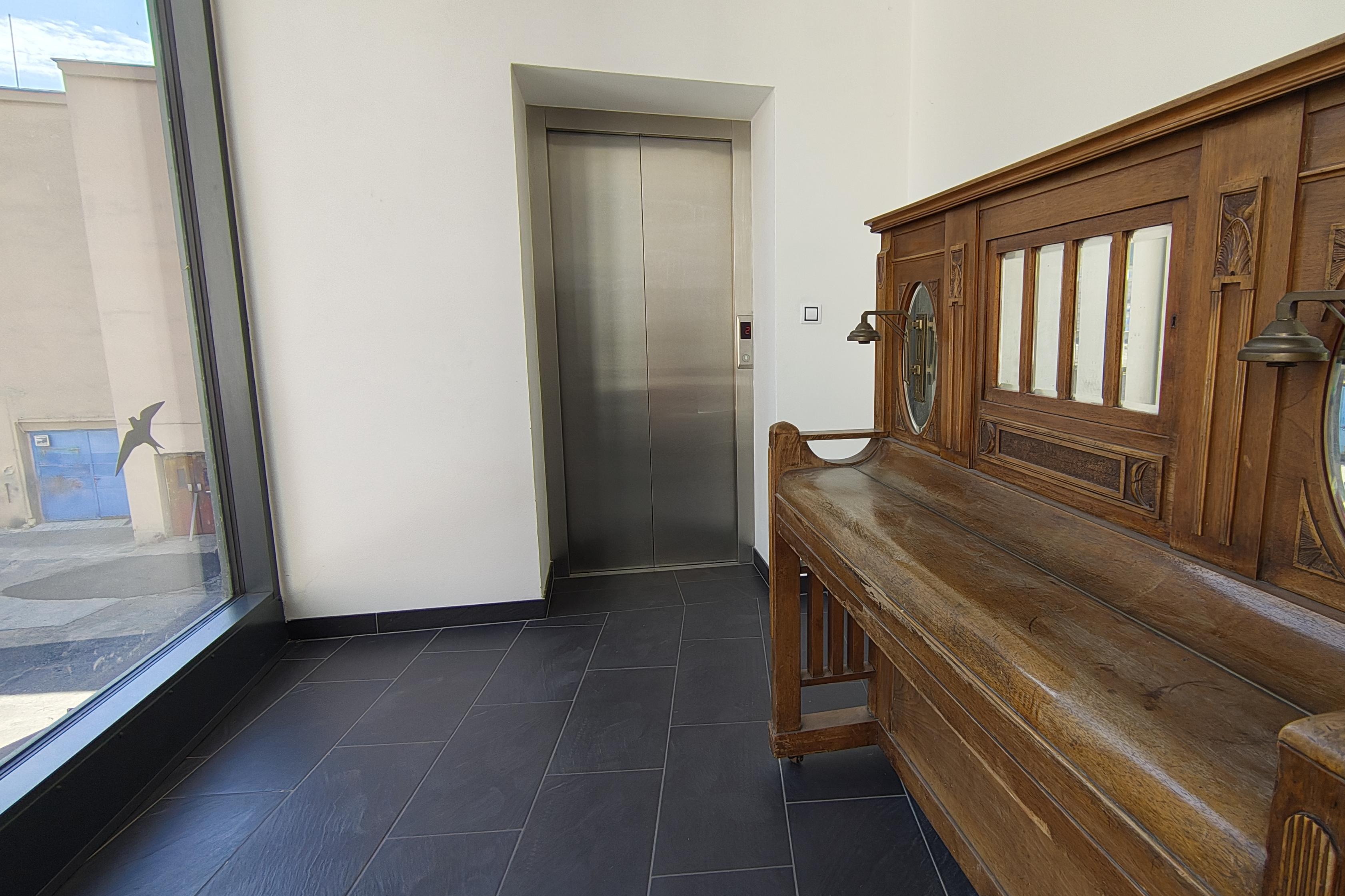 Pronájem kancelářských prostor 228,93m² - Děčín