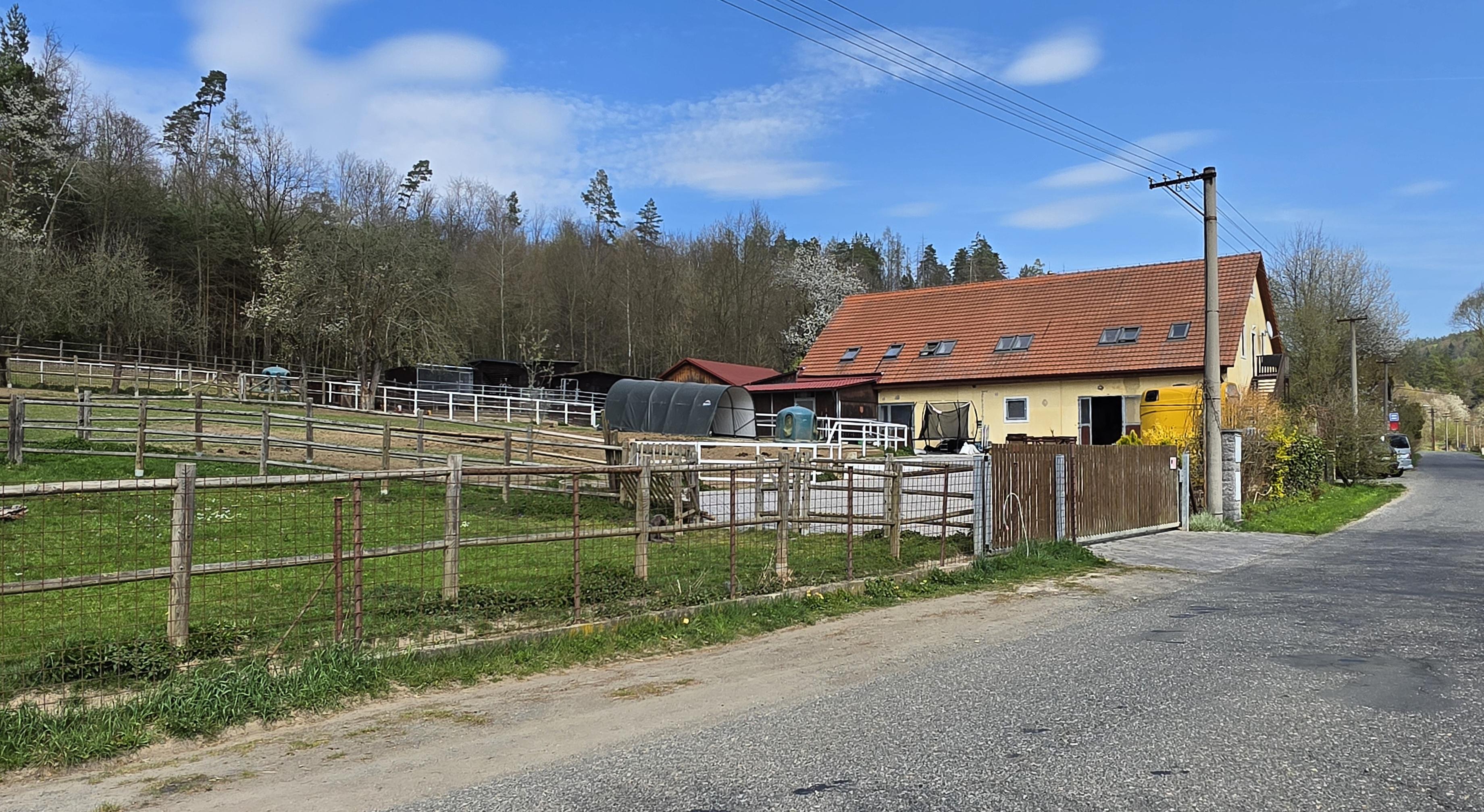 Sportovní stáj Pyskočely