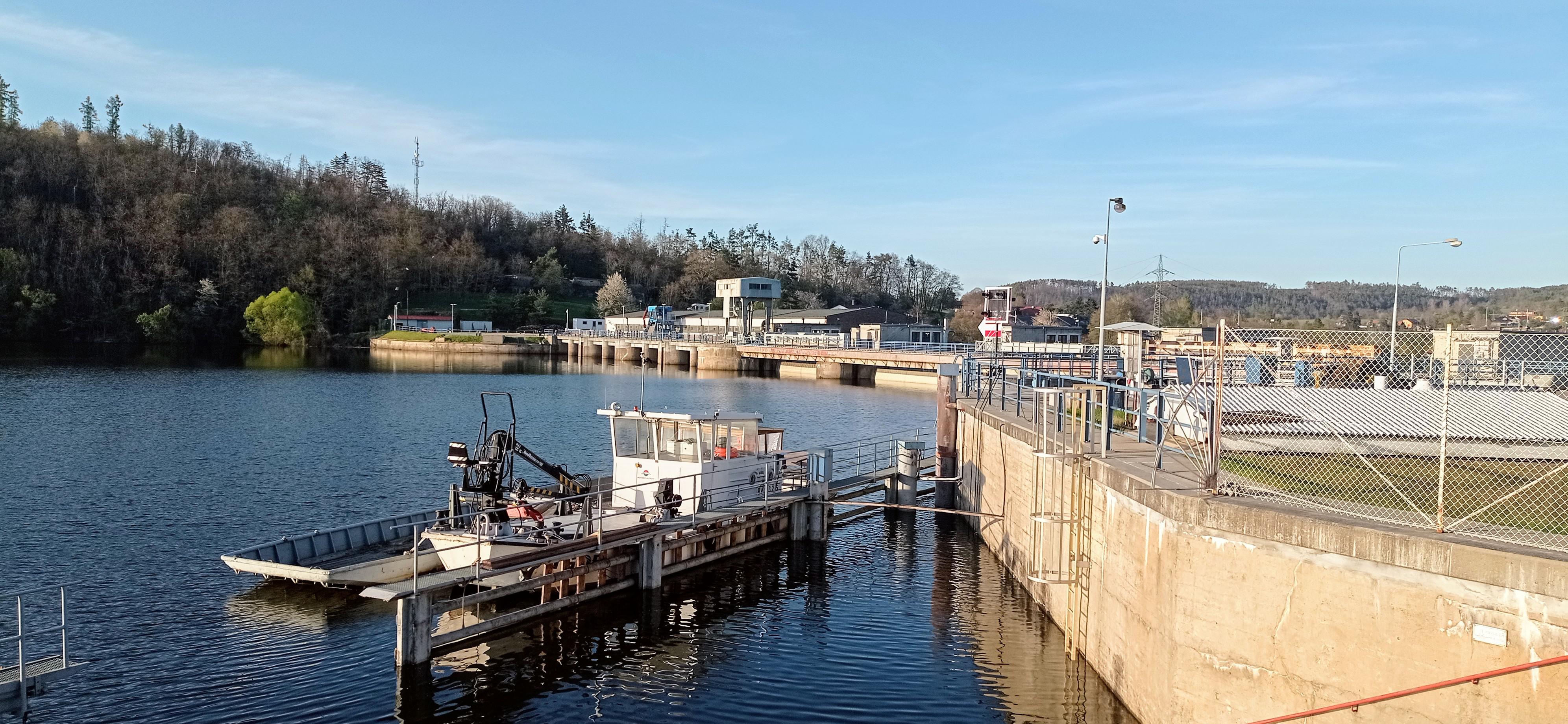 Plavební komora Kamýk nad Vltavou