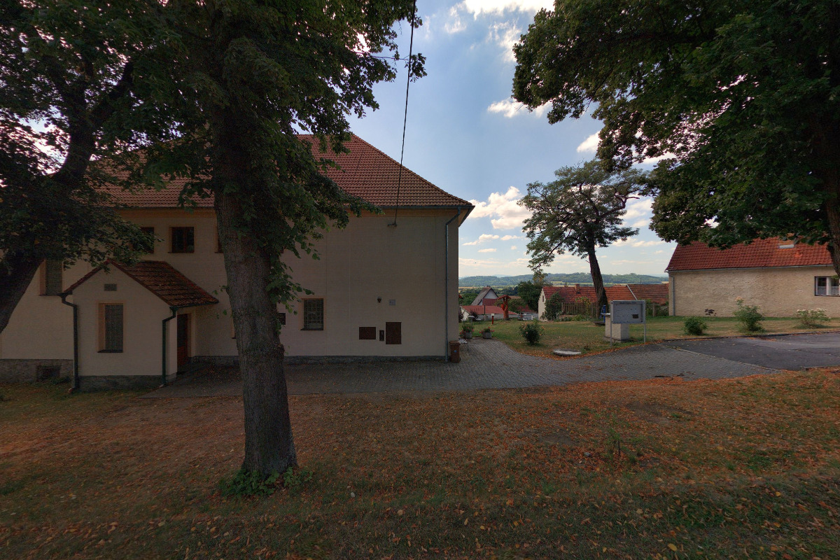 Chrášťovice - obecní úřad foto 3