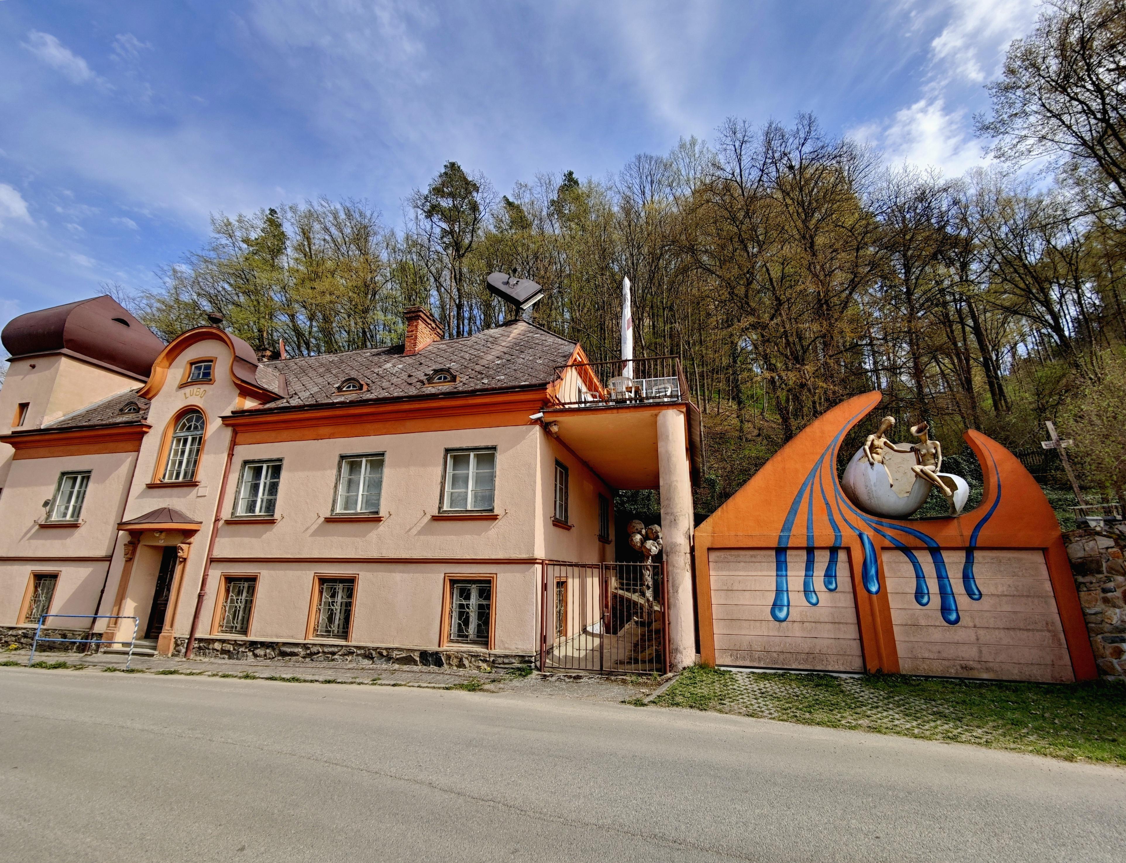 Zámeček Lubo – Muzeum celoživotního díla Lubo Kristka foto 2