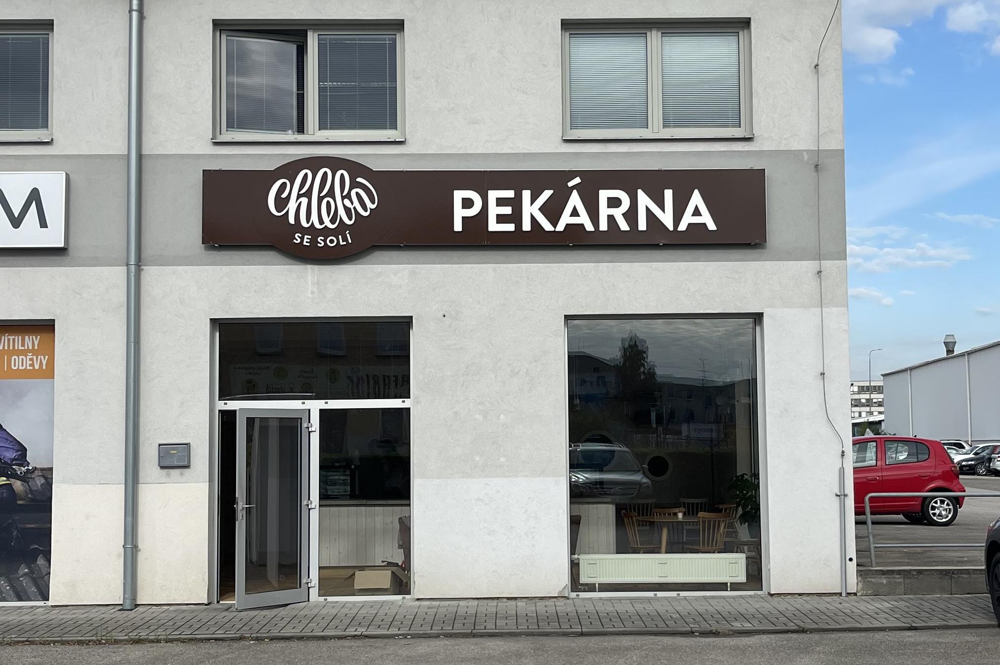 Chleba se solí