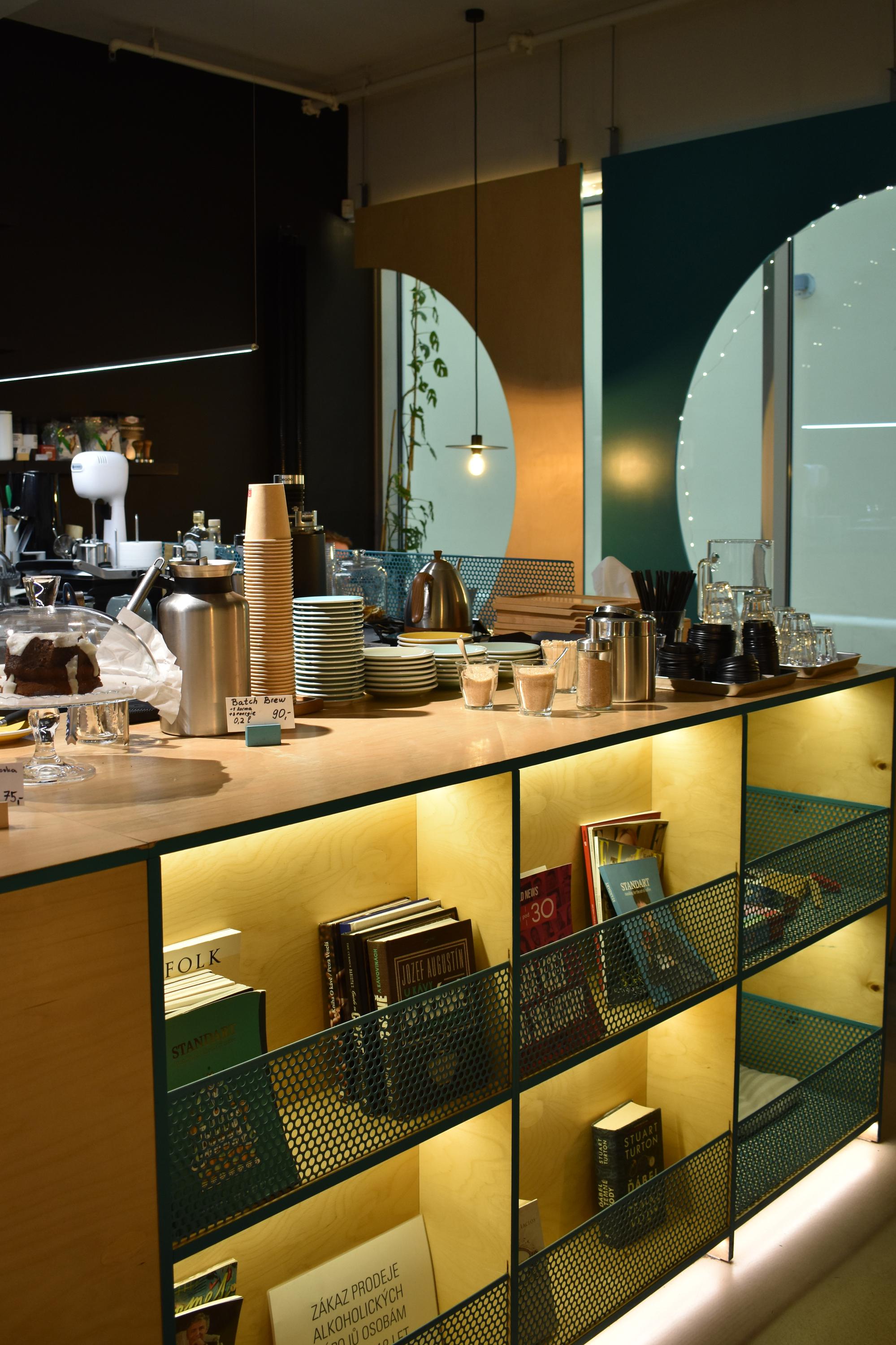 Head Shot Coffee foto 3