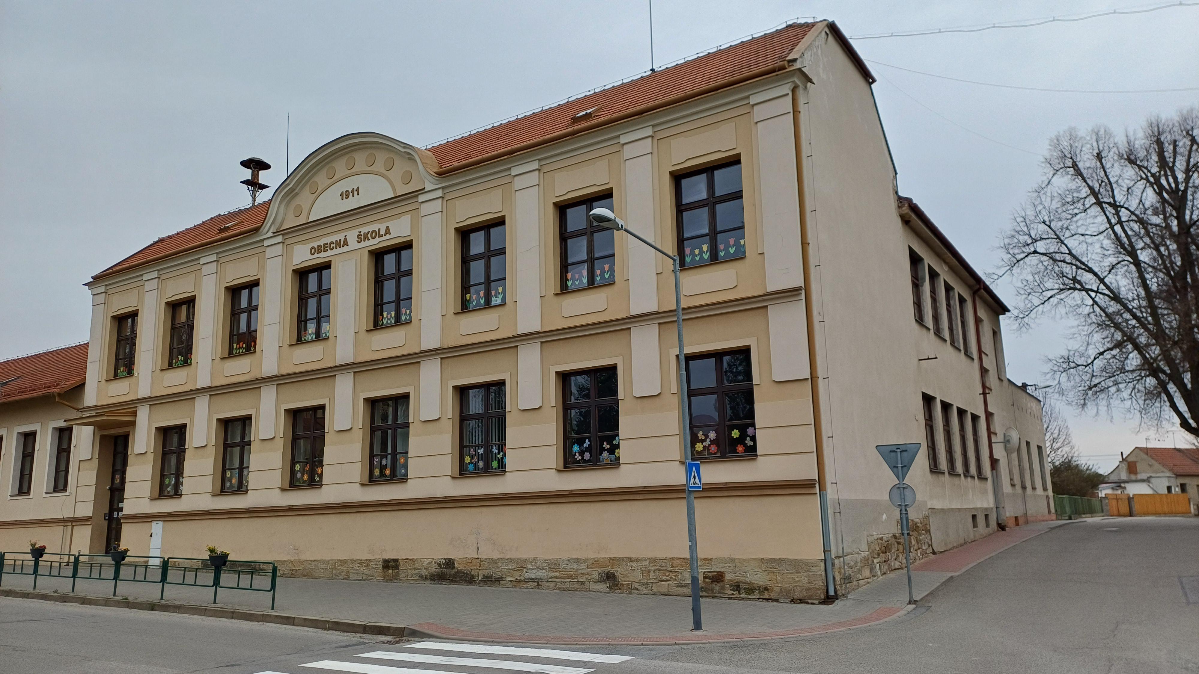 ZŠ Zbýšov, Masarykova foto 6