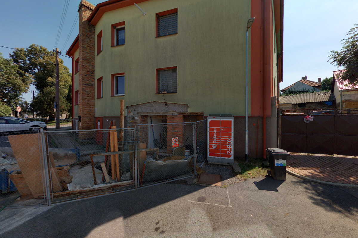 Hřebeč - obecní úřad foto 2