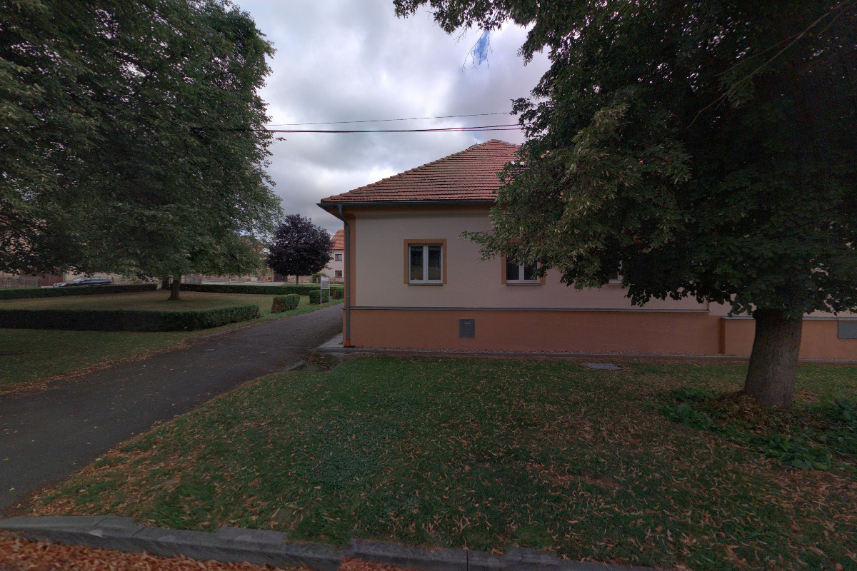 Hředle - obecní úřad foto 3