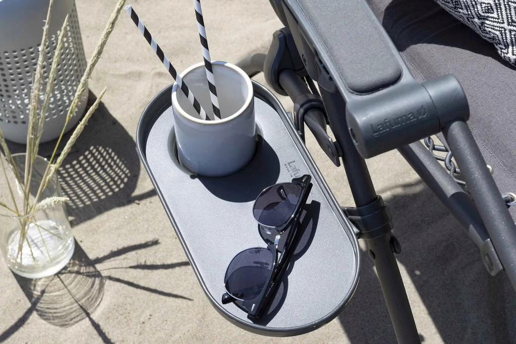 Showroom: držák nápojů ke každému křeslu zdarma