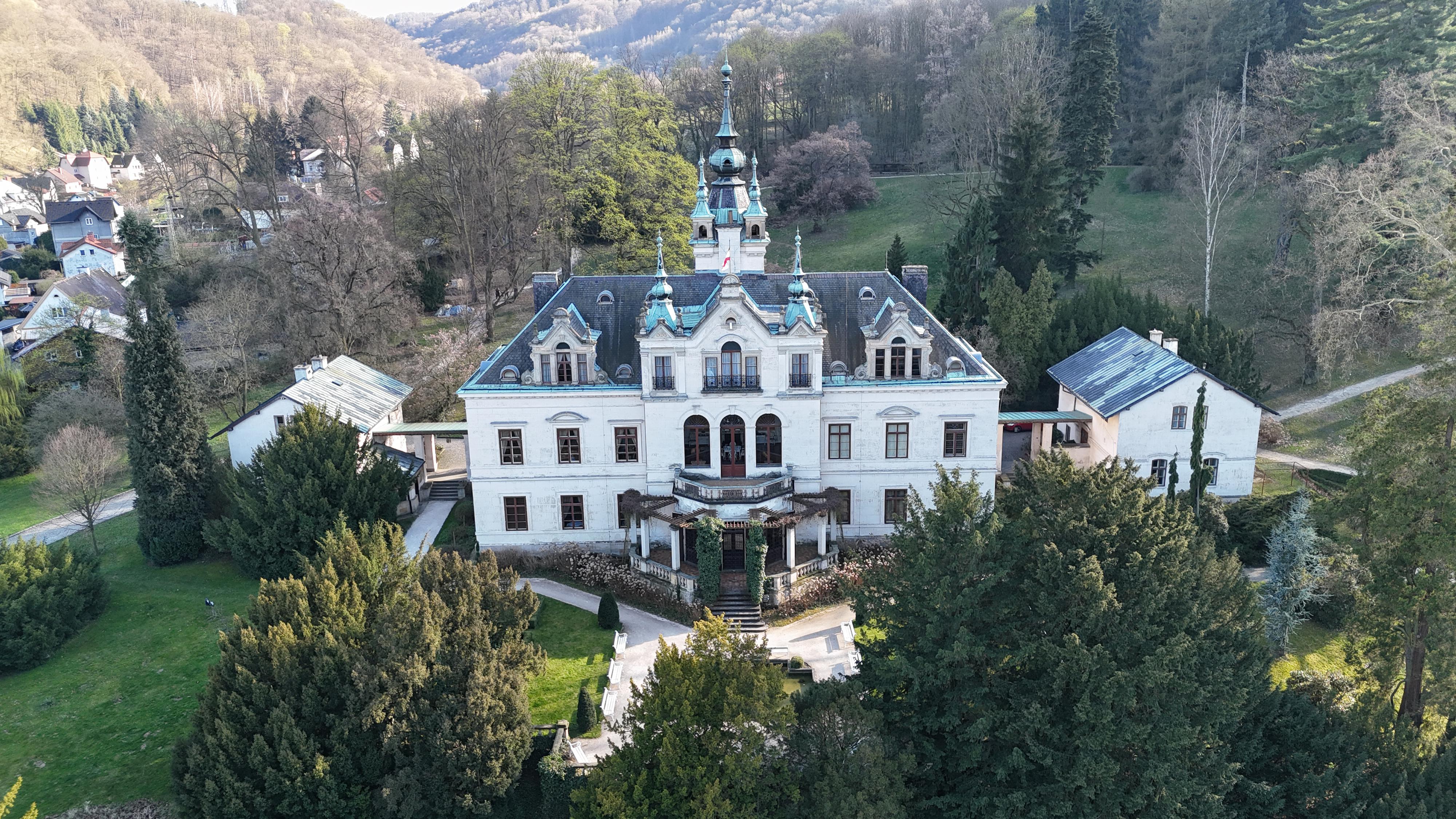 Státní zámek Velké Březno foto 6