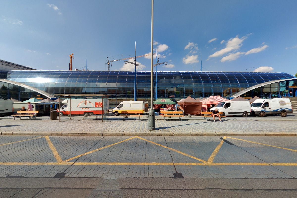 Farmářské trhy Prahy 14 Rajská zahrada