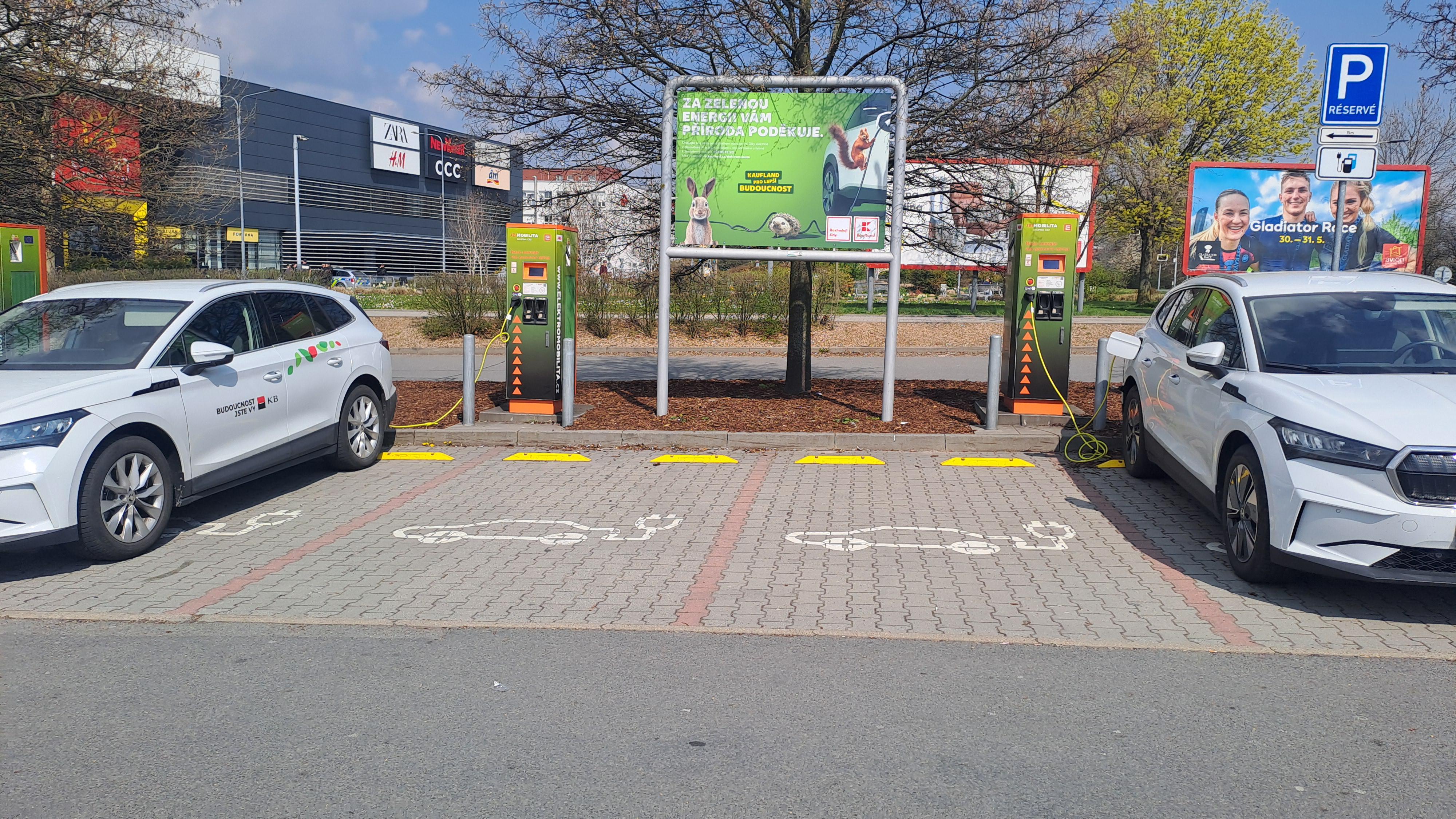 Nabíjecí stanice ČEZ