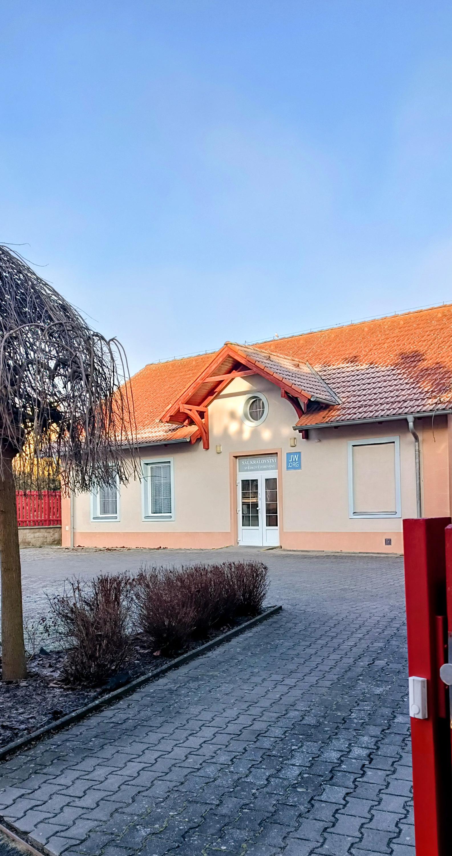Náboženská společnost Svědkové Jehovovi foto 2