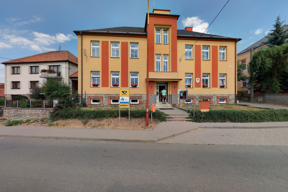 Hvozd - obecní úřad foto 2