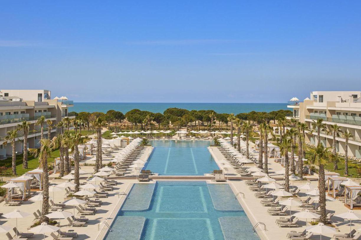 ZAČÁTEK ČERVNA V ALBÁNII - MELIA DURRES