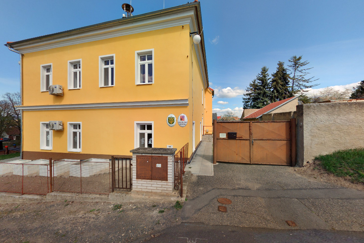 Chotěšov - obecní úřad foto 3