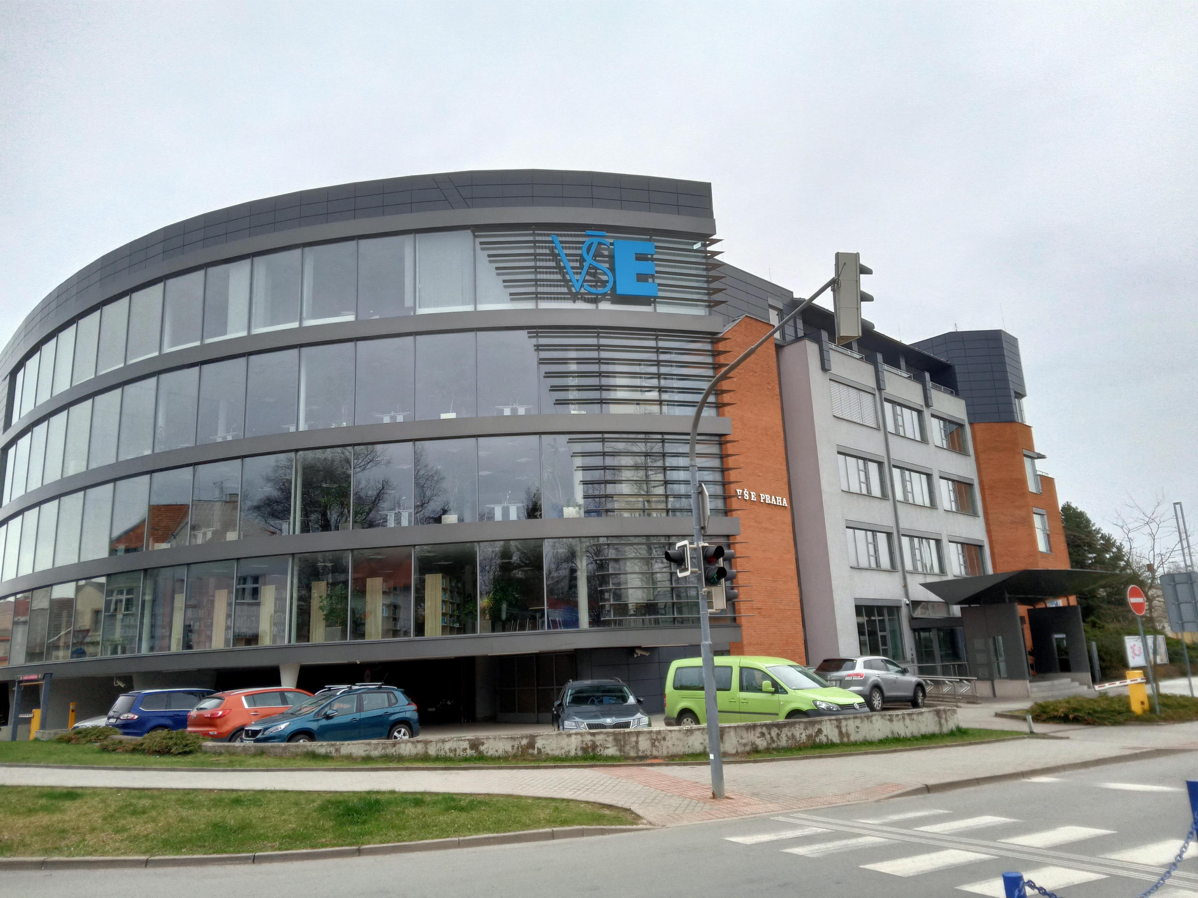 Fakulta managementu VŠE foto 4