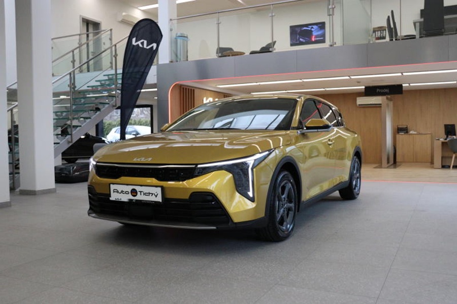 NOVINKA V AUTO TICHÝ | Kia K4 Sportswagon