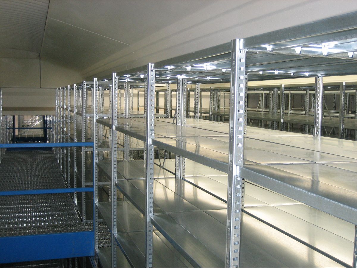 regaly-regaly.cz foto 2