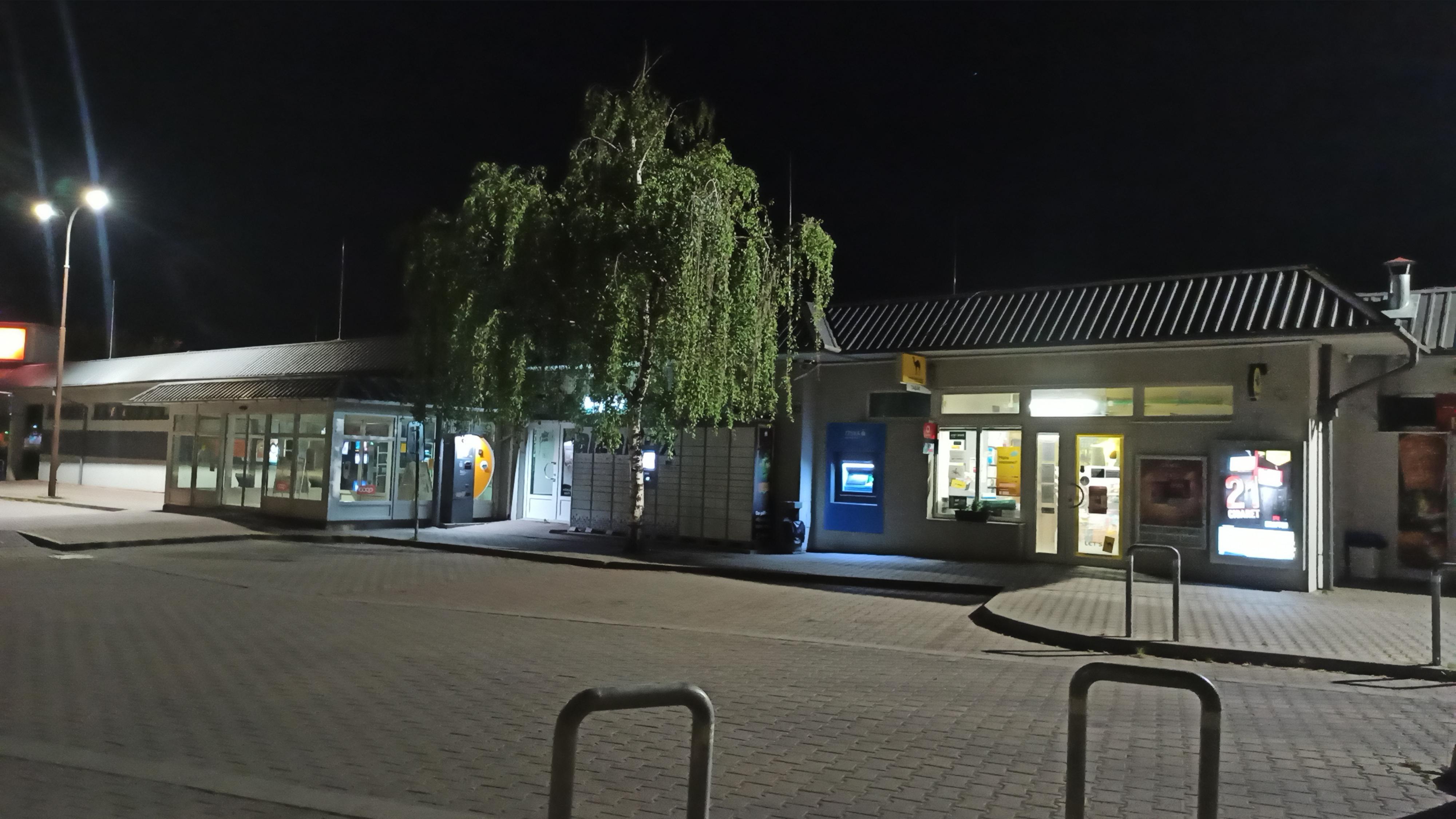 Jednota, spotřební družstvo v Hodoníně - COOP foto 2